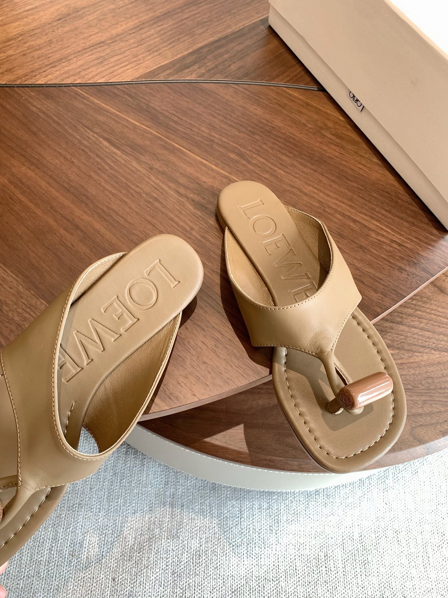 Loewe Toggle Sandals Beige Leather 878018