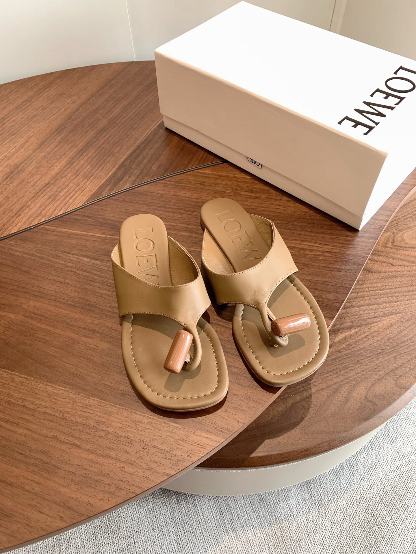 Loewe Toggle Sandals Beige Leather 878018
