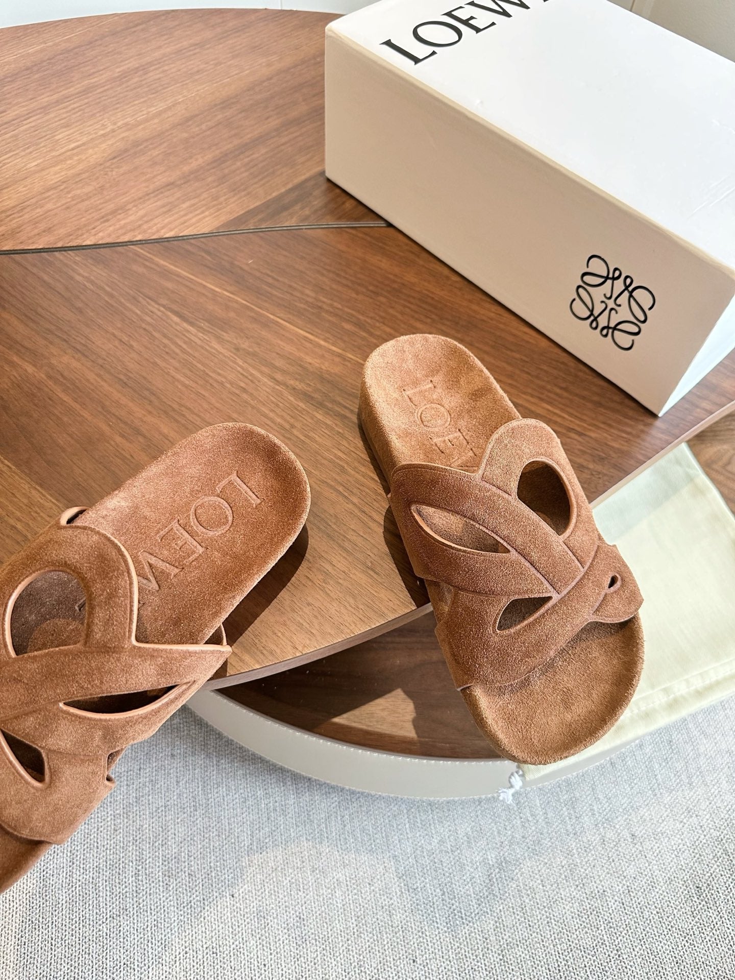 Loewe Ease Slide Brown Suede 878034