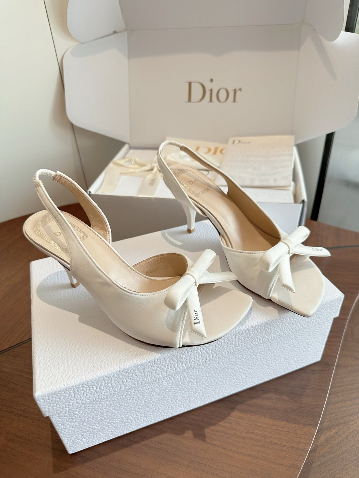 CD 26s J'Adior Slingback Sandals White Calfskin 150506