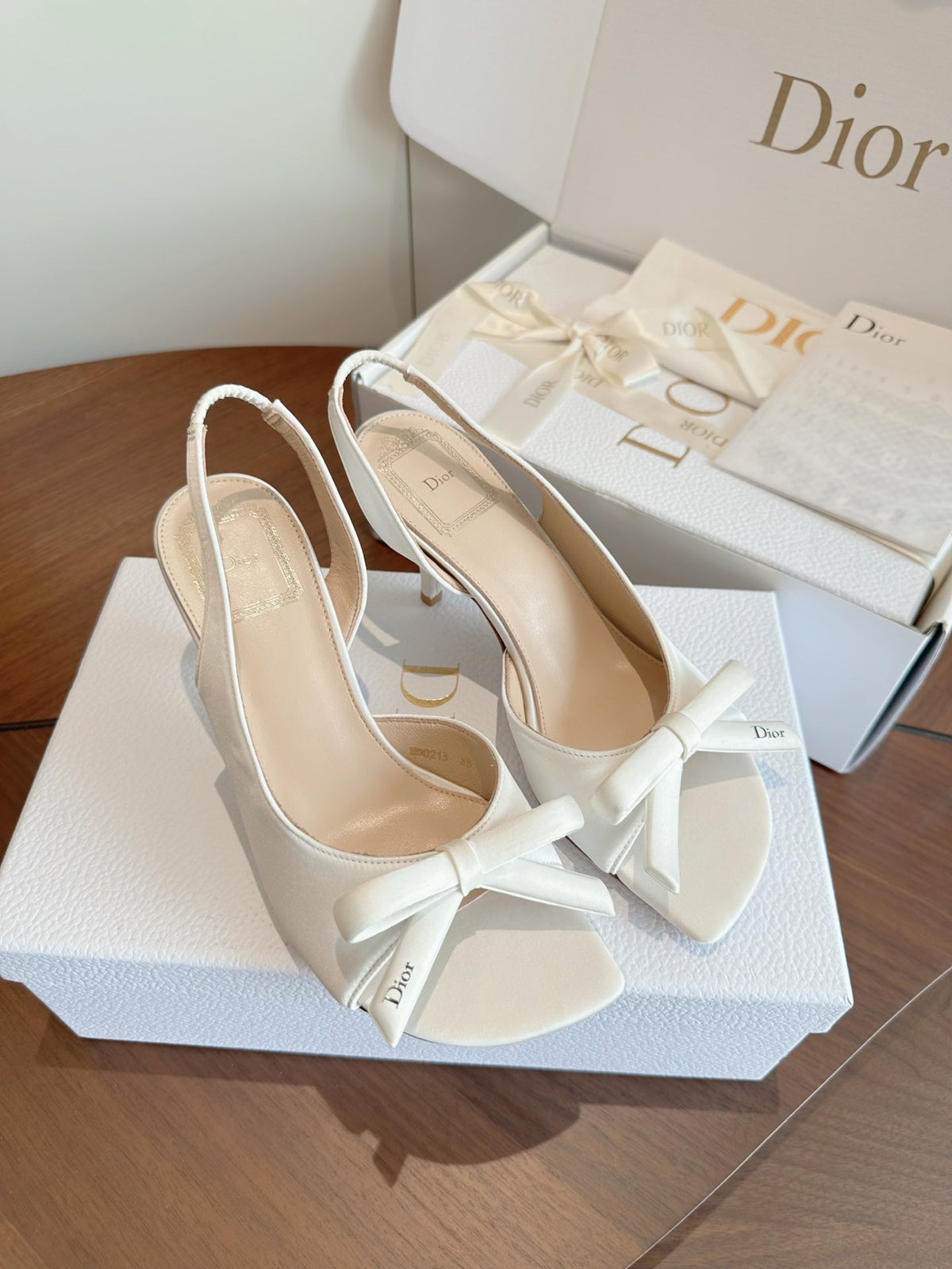 CD 26s J'Adior Slingback Sandals White Calfskin 150506