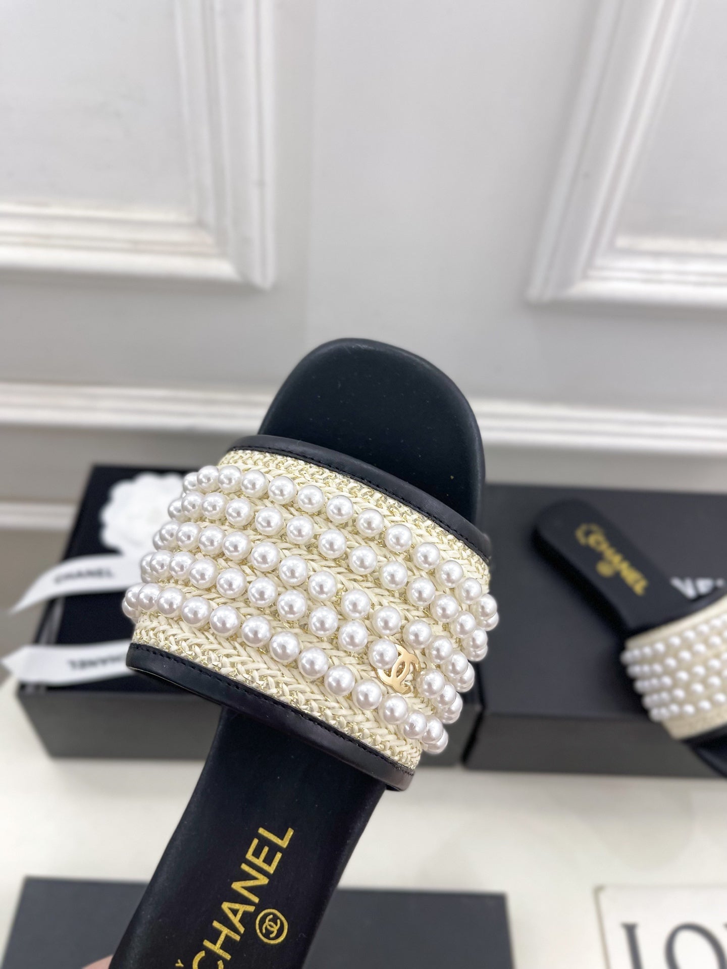 Chanel Flat Sandal In White Mix Black Calfskin