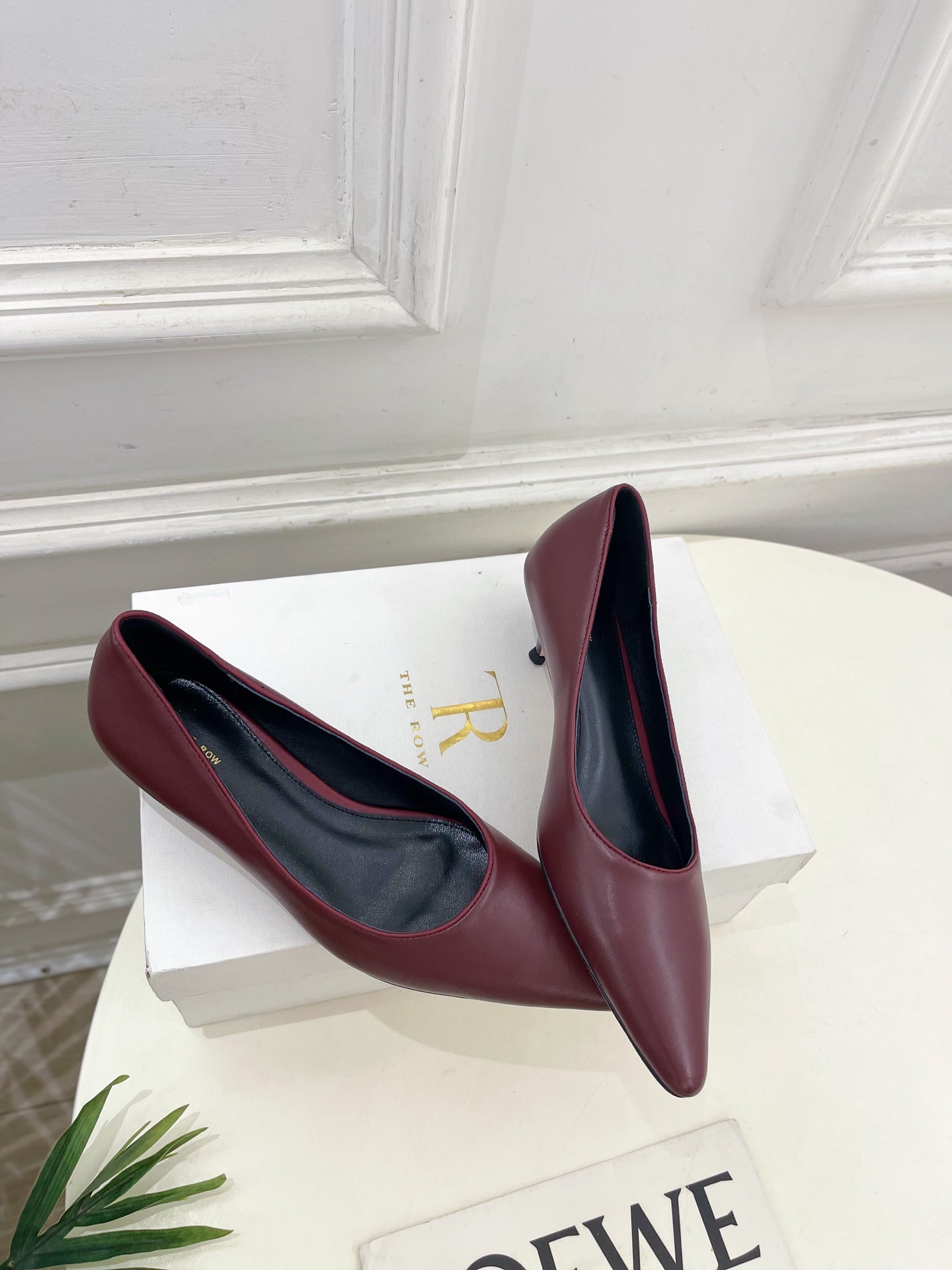 The Row 25ss TR Kitten heel Pointed Toe Shoes 35mm Burgundy Sheepskin 425559