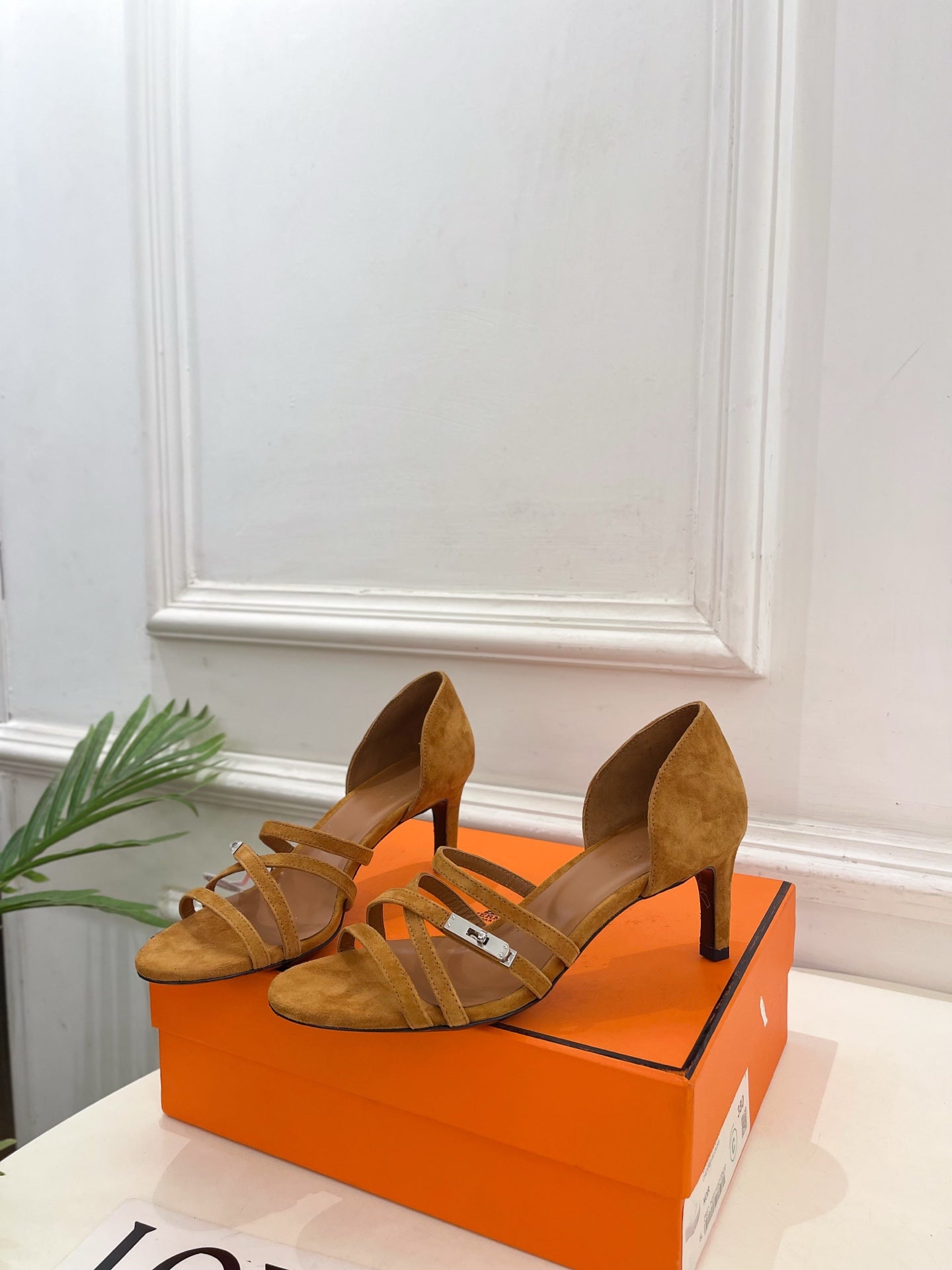 HM Lipstick 65 Sandals Brown Suede 536143
