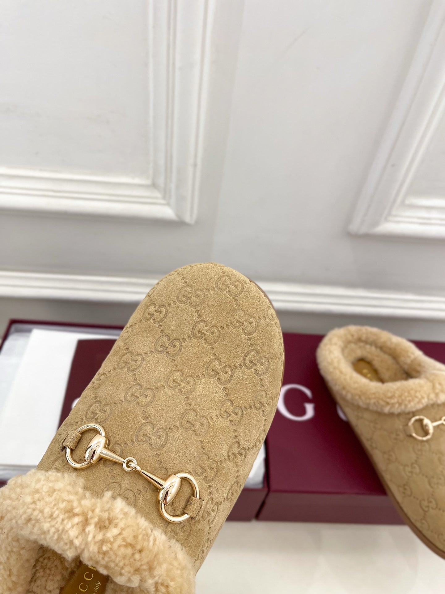 GG Horsebit Embossed Mule Beige Suede And Wool 536053