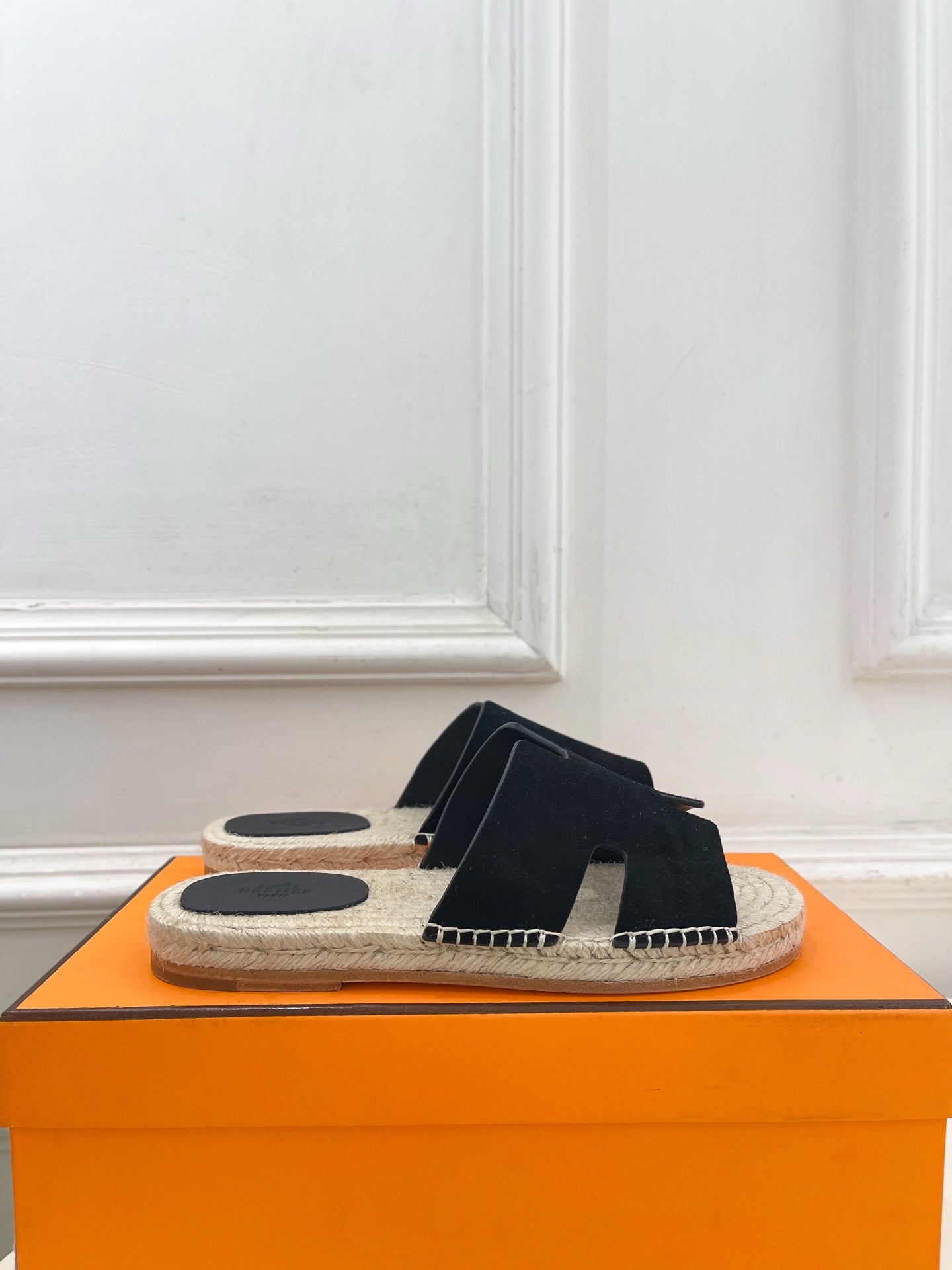 HM Antigua Espadrille Black Suede Raffia 631936