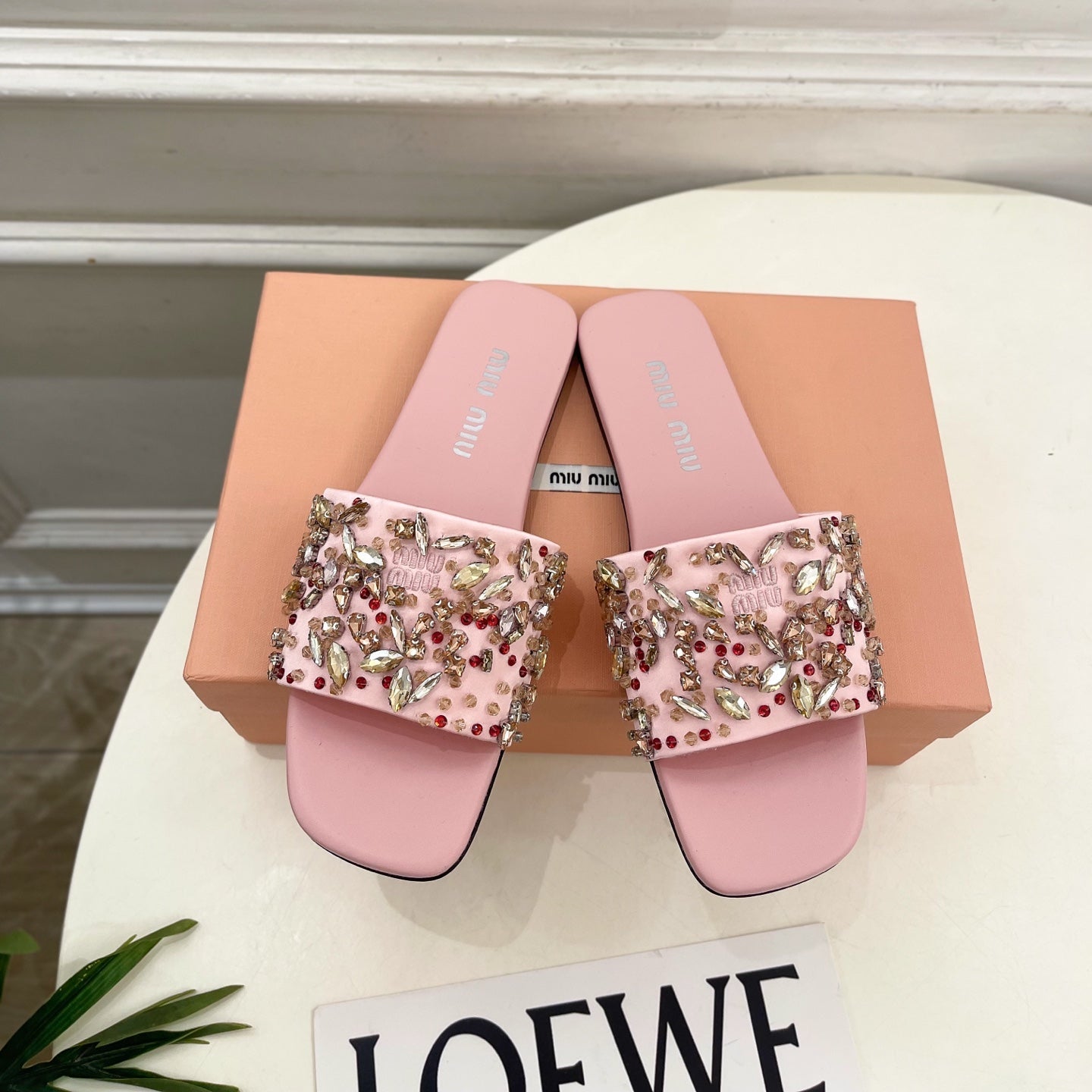 Miu 26s Rhinestone Flat Sandals Light Pink Sheepskin Silk 891871