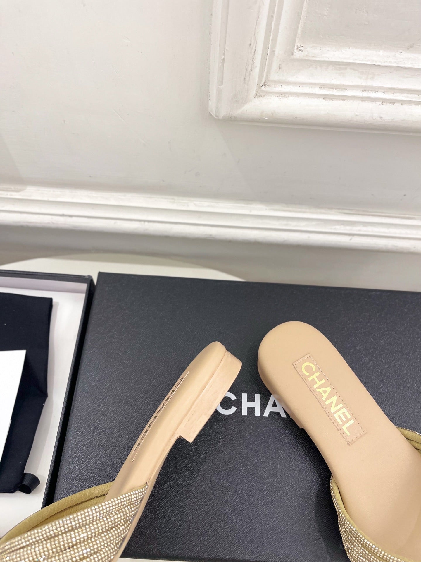 CC 26s Rhinestone Thong Sandals Beige Lambskin 947053