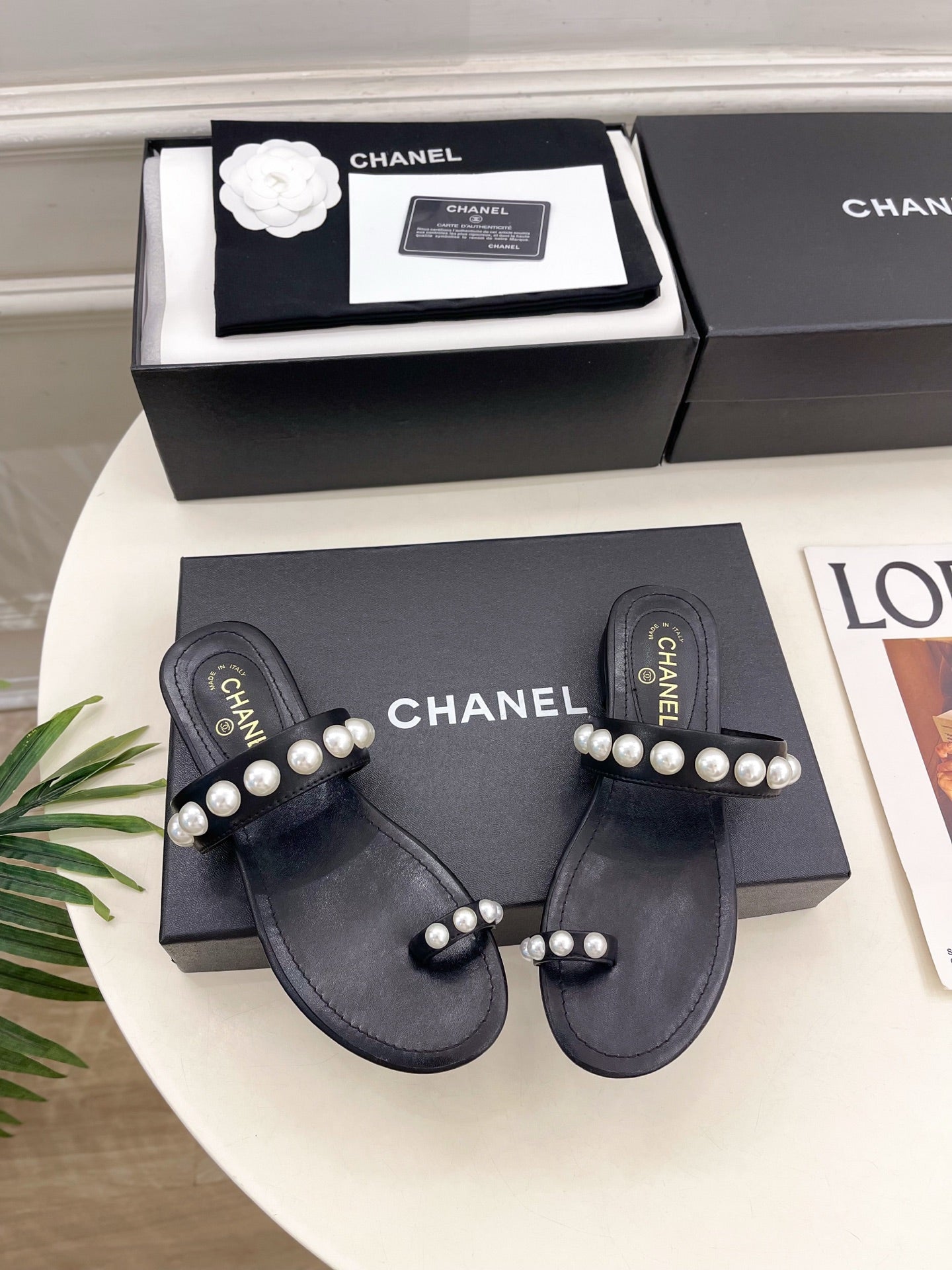 CC 26s Pearl Embellished Sandals Black Sheepskin 947066