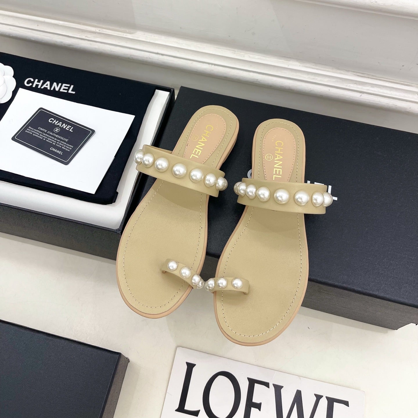 CC 26s Pearl Embellished Sandals Beige Sheepskin 947068