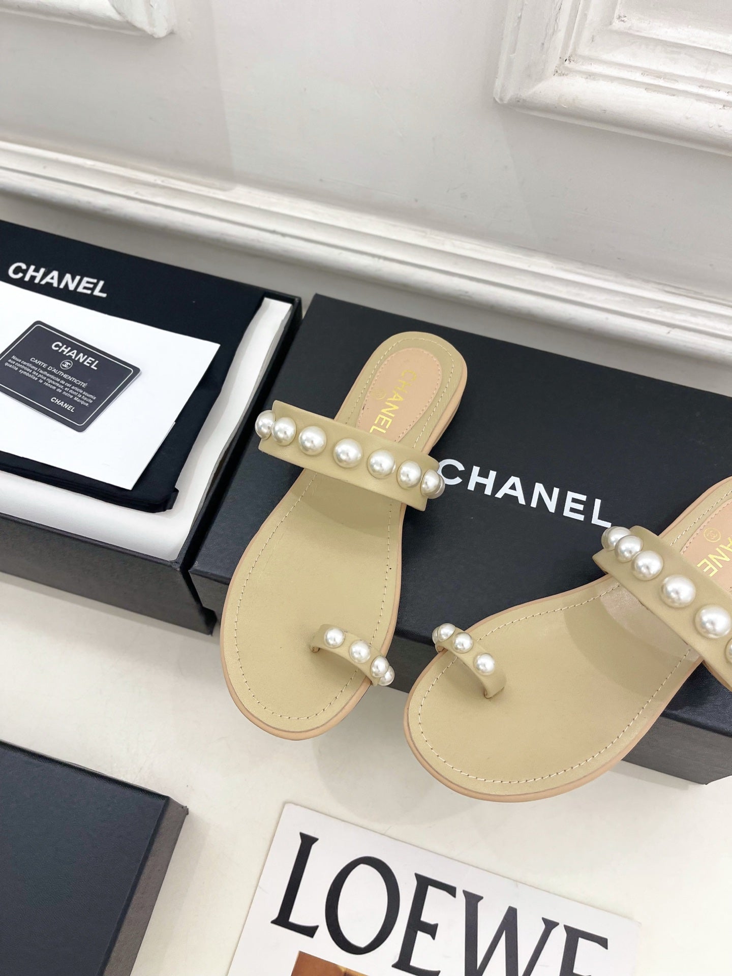 CC 26s Pearl Embellished Sandals Beige Sheepskin 947068