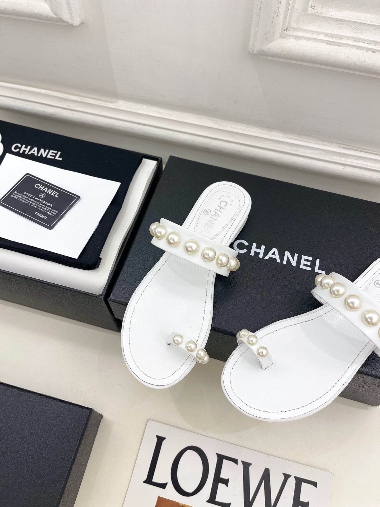 CC 26s Pearl Embellished Sandals White Sheepskin 947067