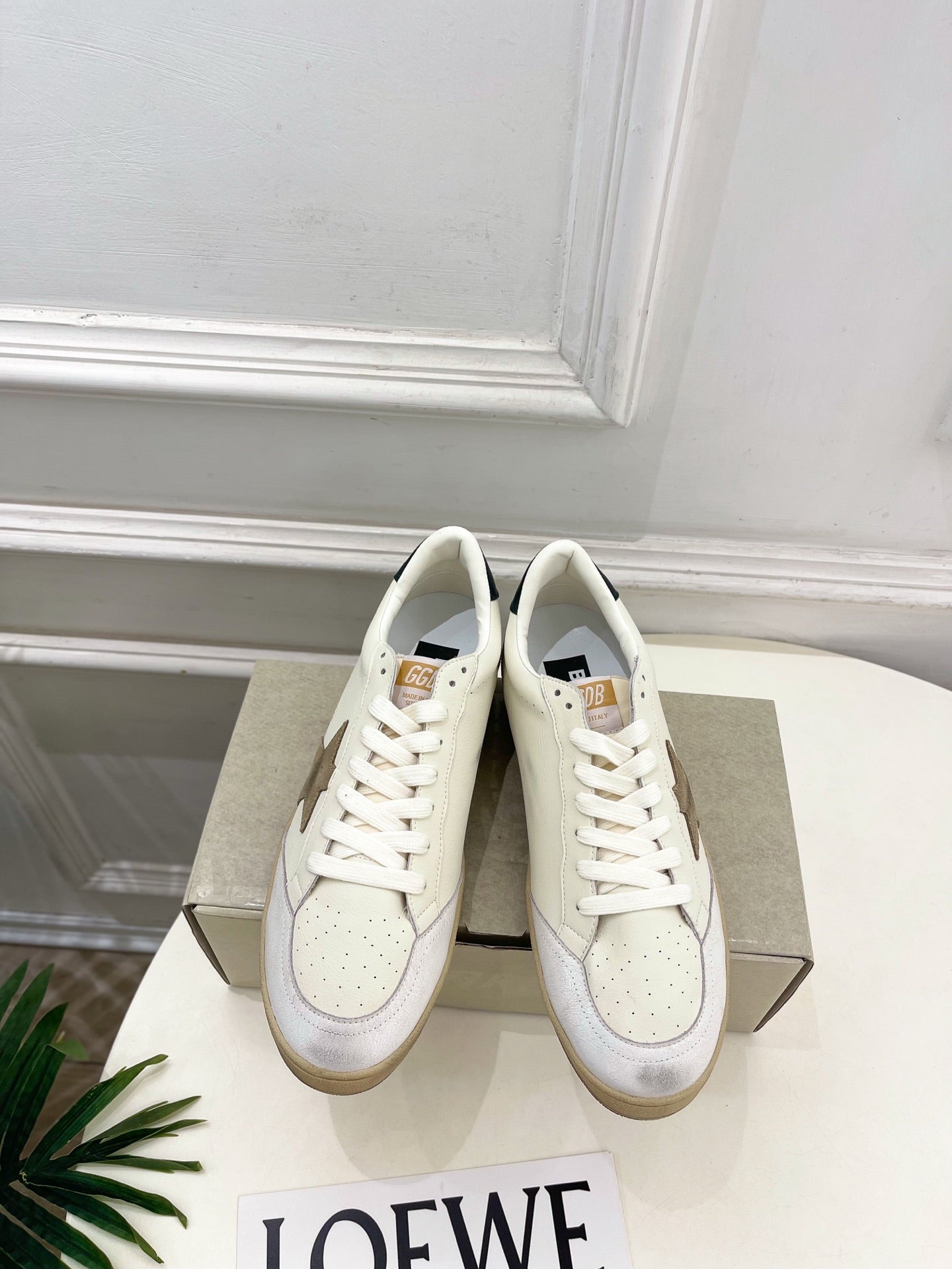 Golden Goose 26s Super-Star Beige Star Cream Leather 947742
