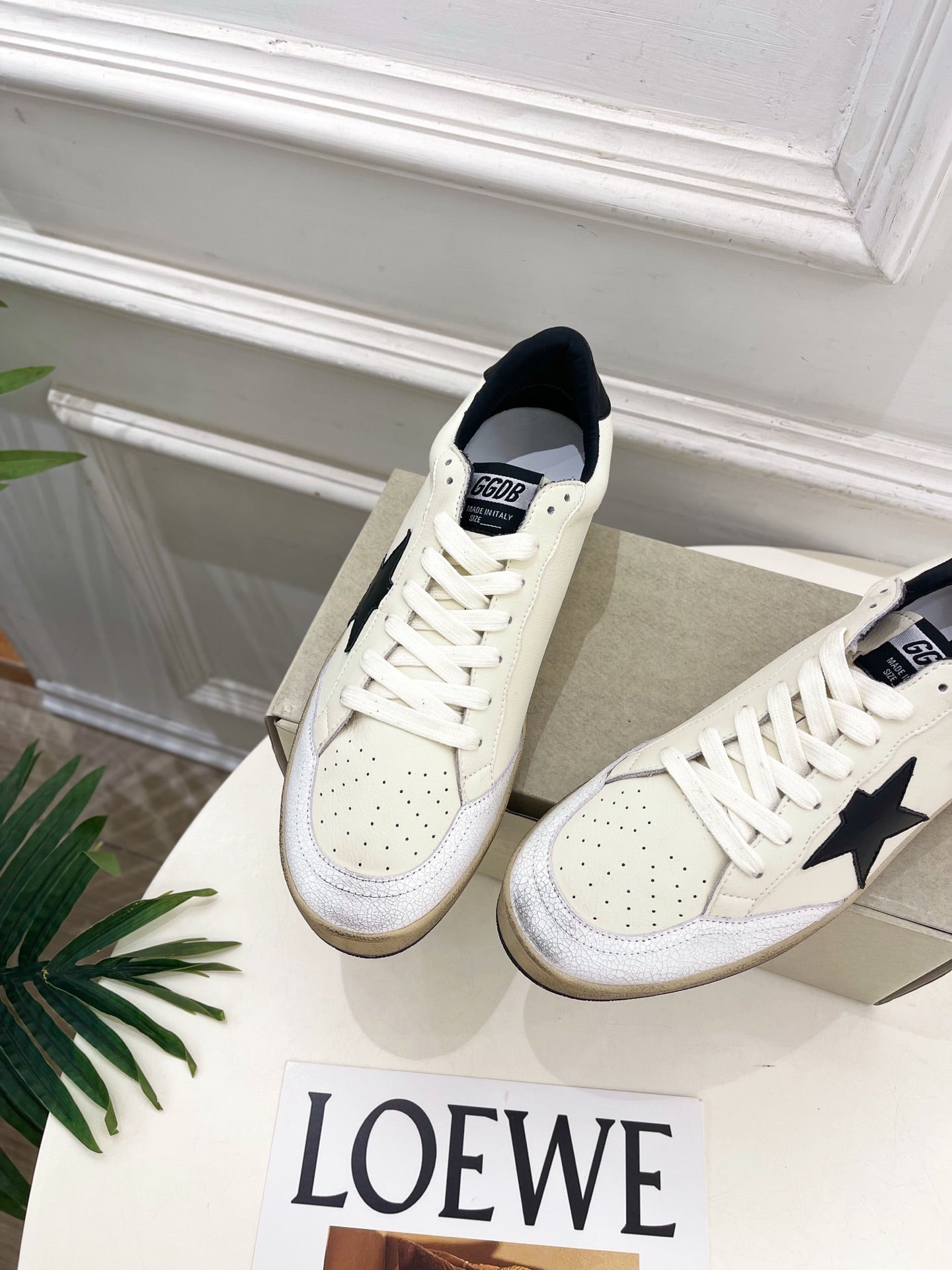 Golden Goose 26s Super-Star Black Star Cream Leather 947743
