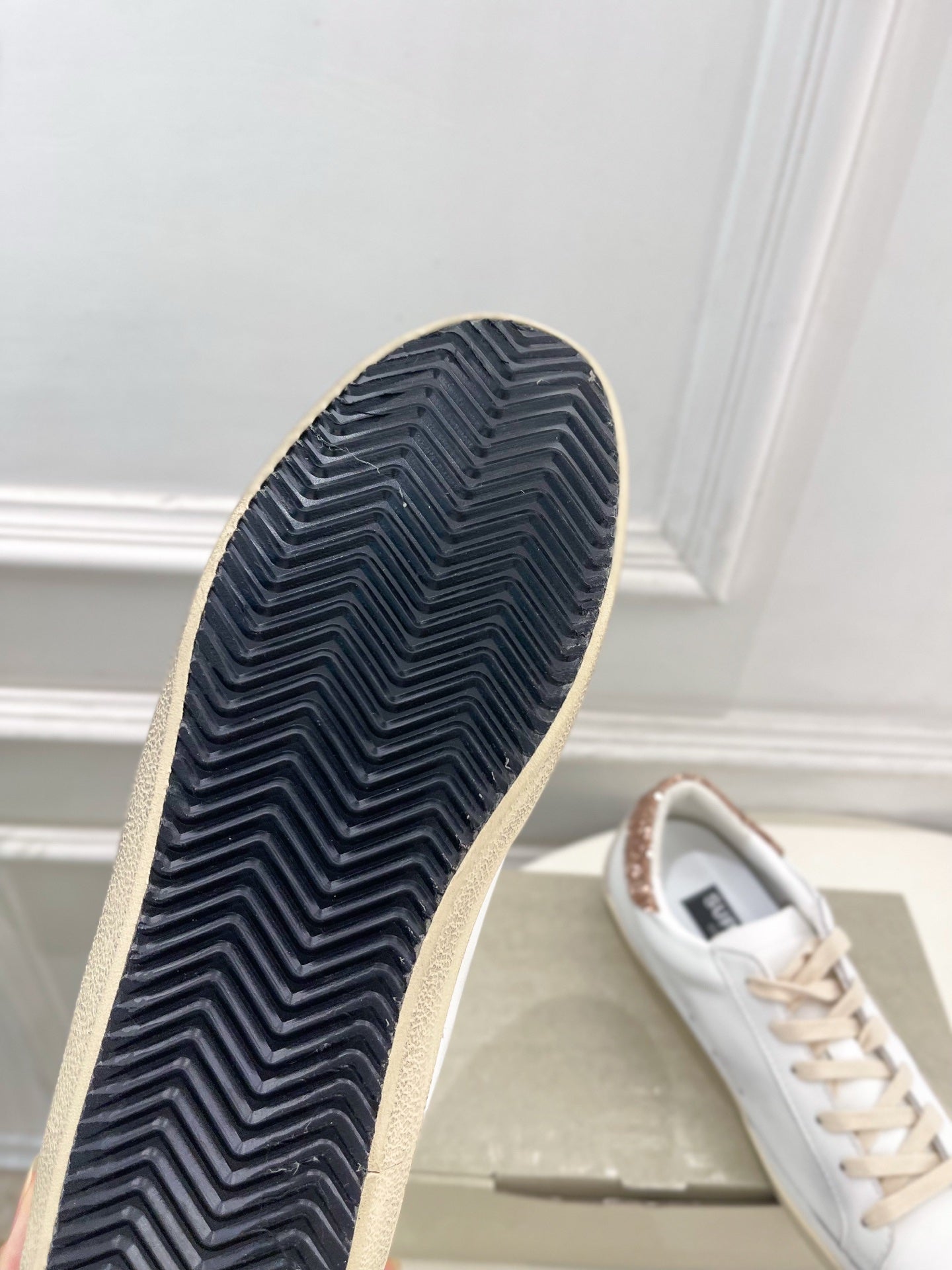 Golden Goose 26s Super-Star Light Taupe Star White Glitter Leather 947746