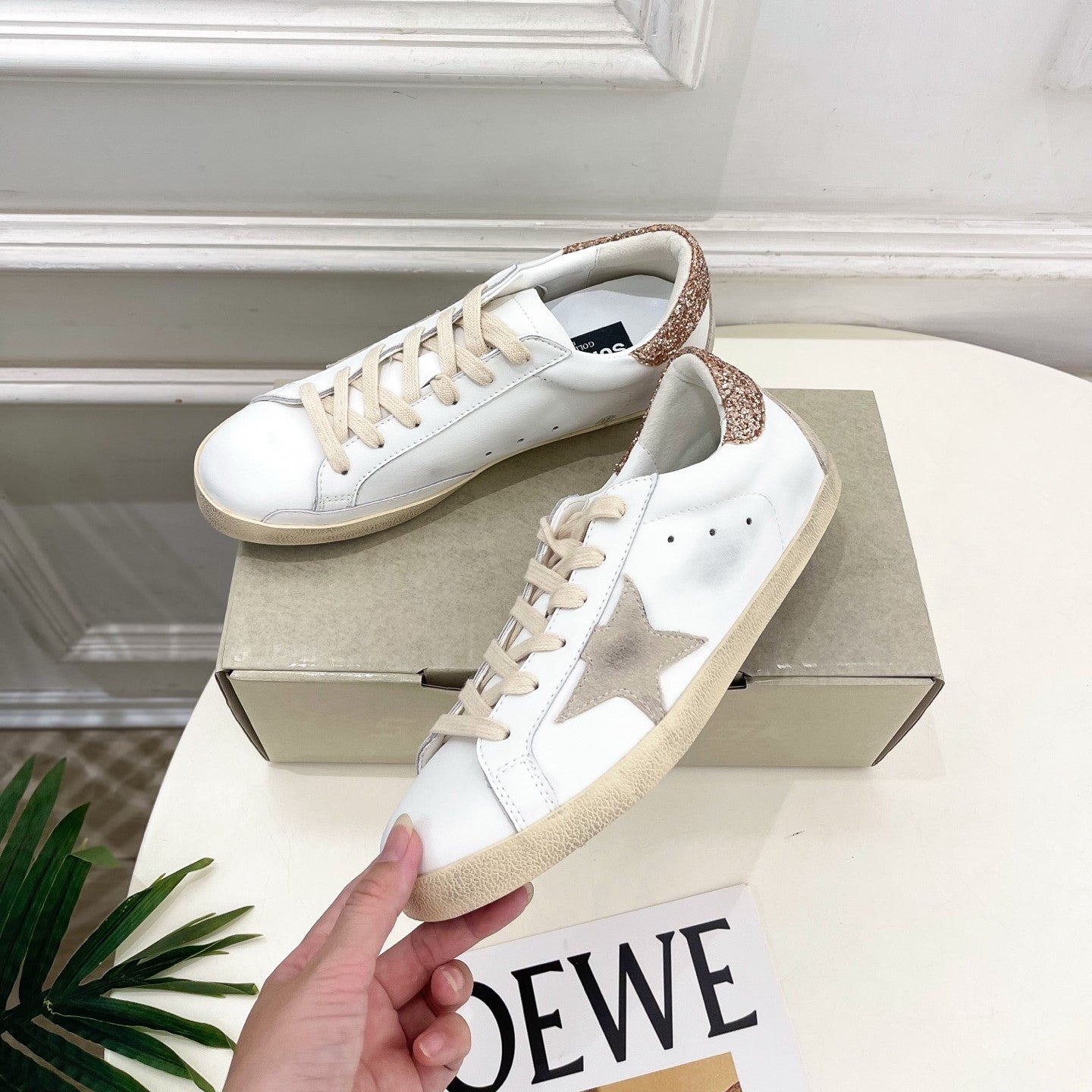 Golden Goose 26s Super-Star Light Taupe Star White Glitter Leather 947746