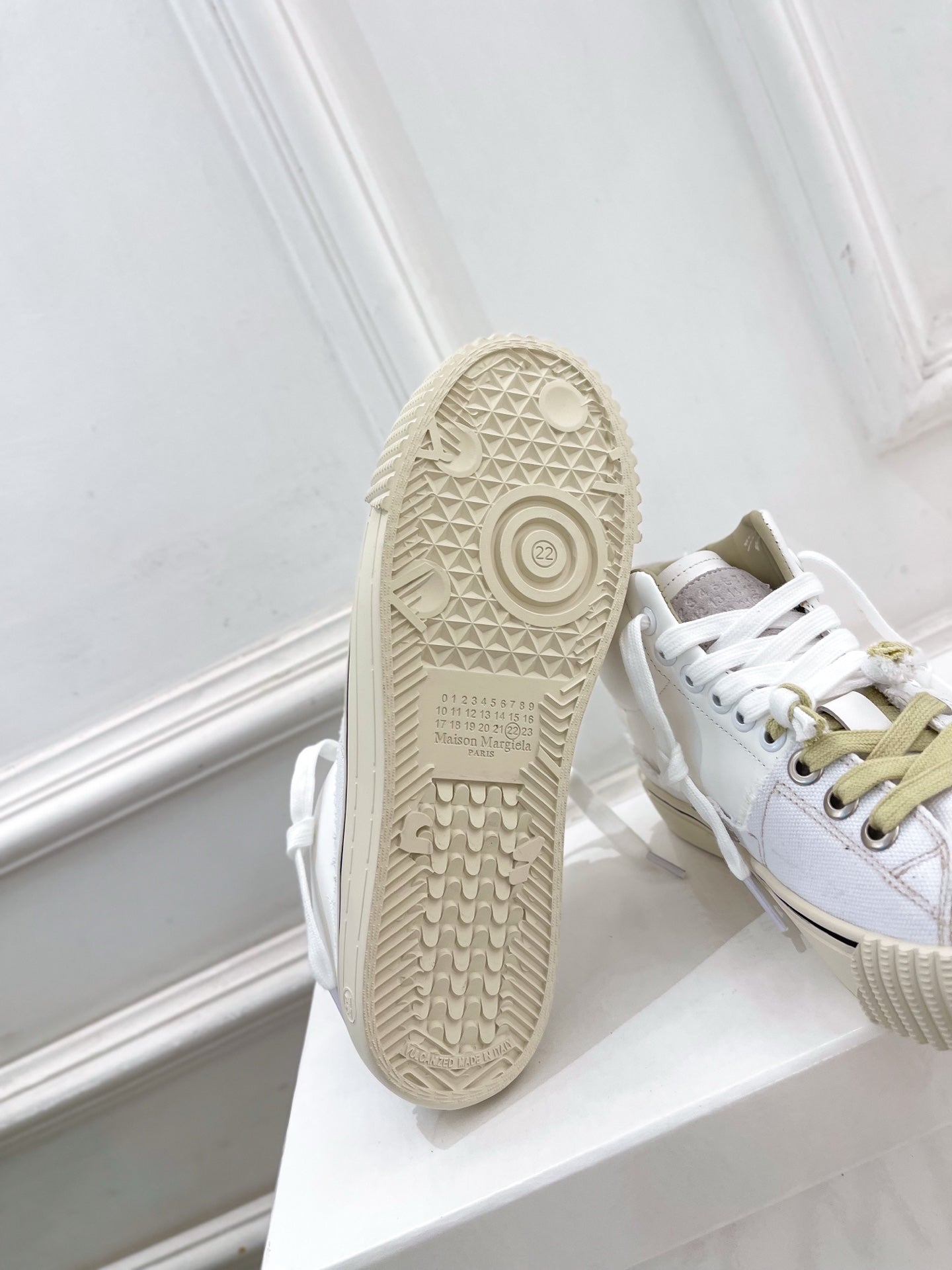 MM6 26s New Evolution Mid-Top Sneakers Cream Canvas Calfskin 947483