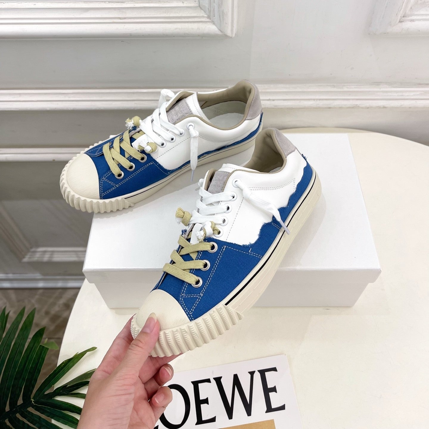 MM6 26s New Evolution Sneakers White Blue Canvas Calfskin 947487