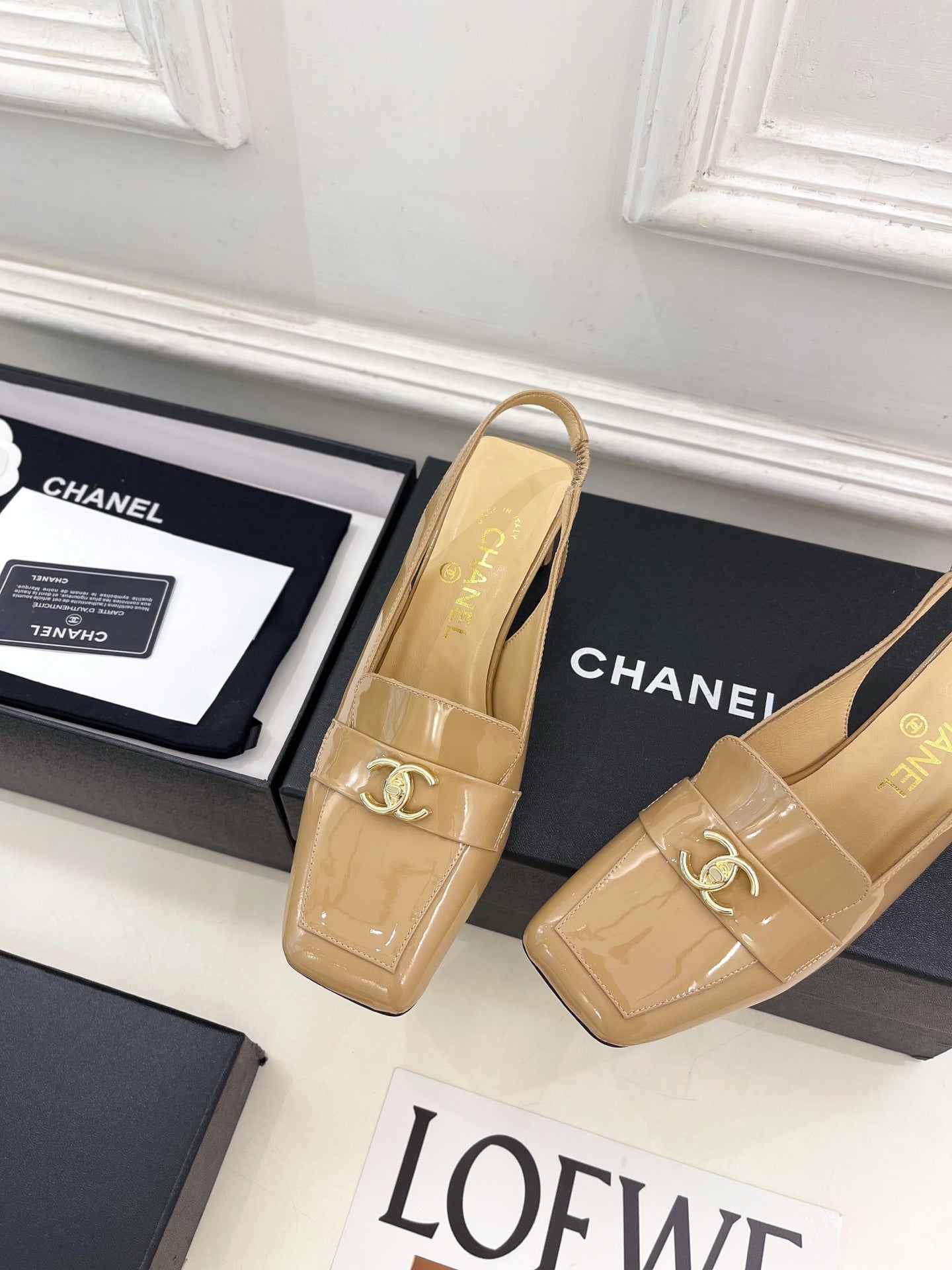 CC 26s Slingback Kitten Heels 6cm Beige Patent Leather 946839