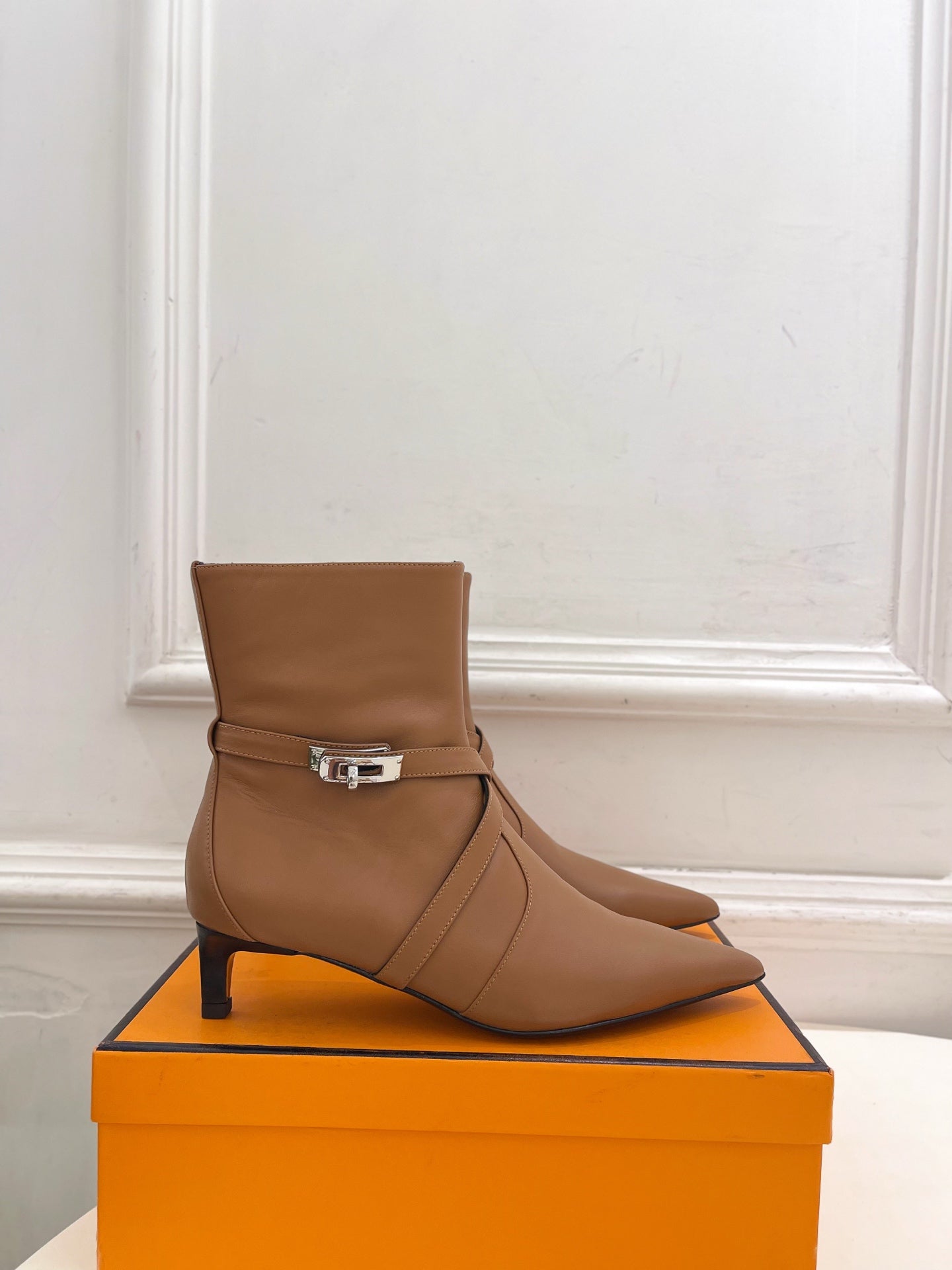 HM 26s Nice 40 Ankle Boot Camel Lambskin 947291