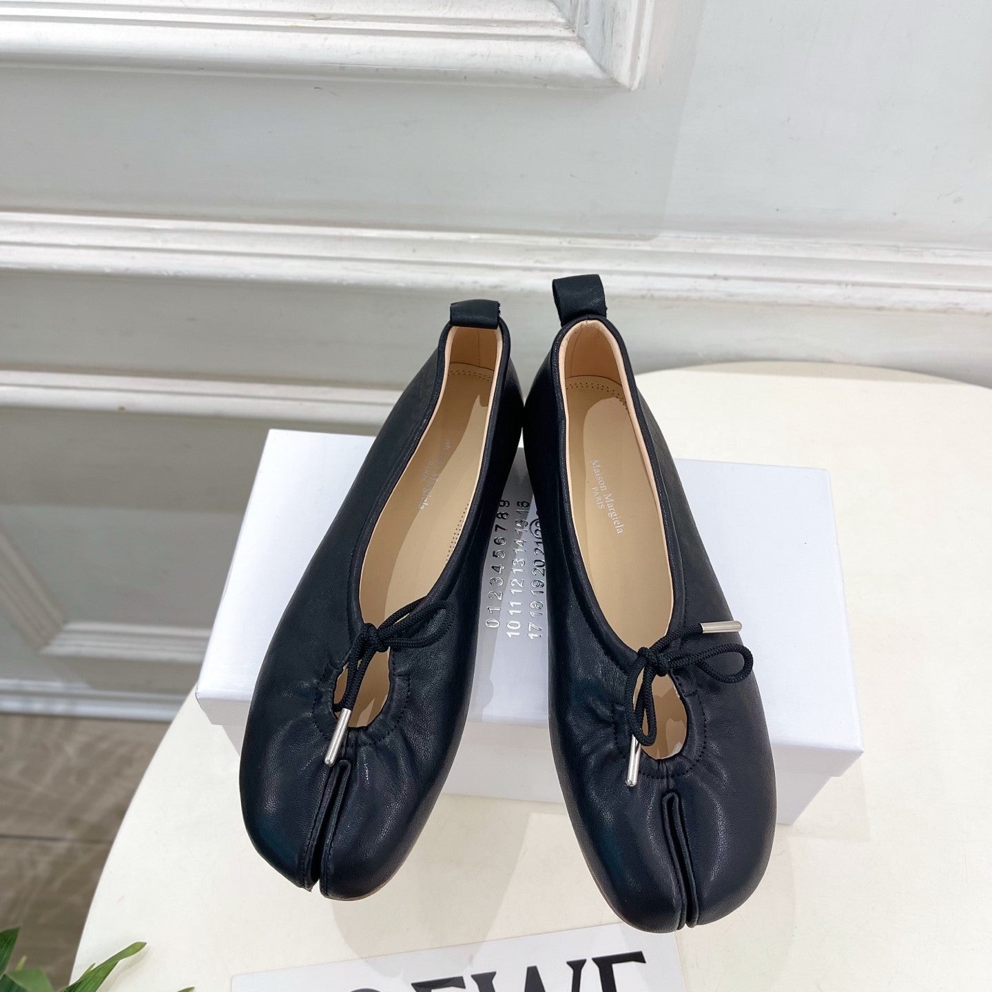 MM6 26s Tabi Ballet Flats Black Lambskin 947488