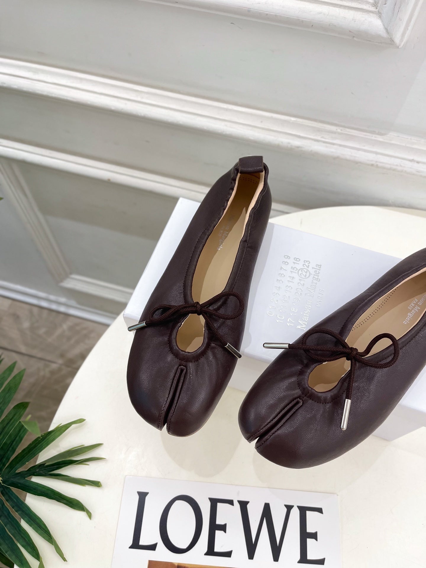 MM6 26s Tabi Ballet Flats Chocolate Lambskin 947491