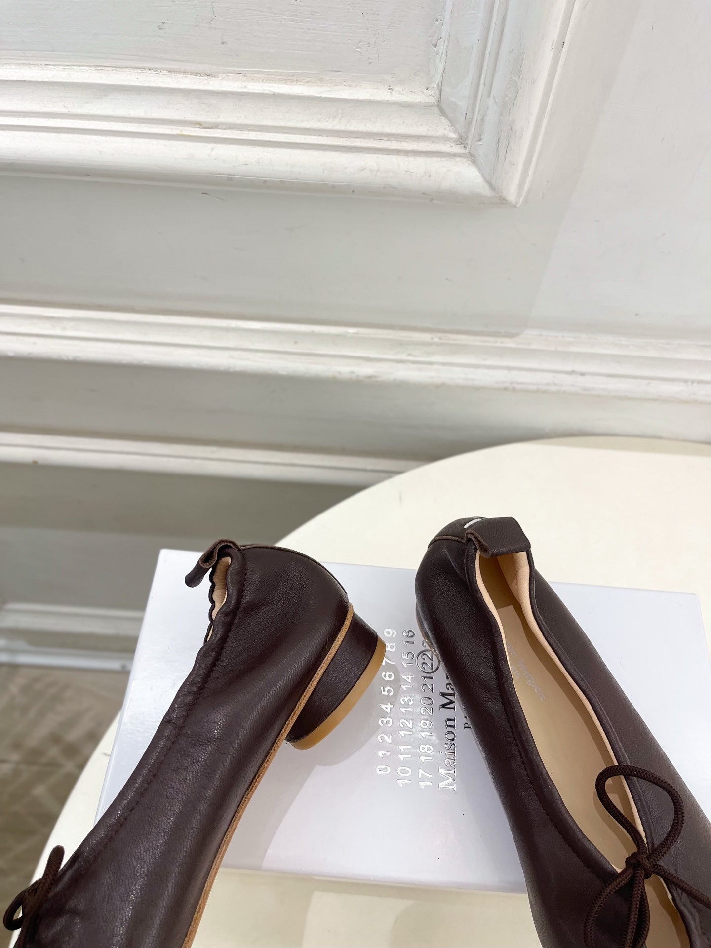 MM6 26s Tabi Ballet Flats Chocolate Lambskin 947491