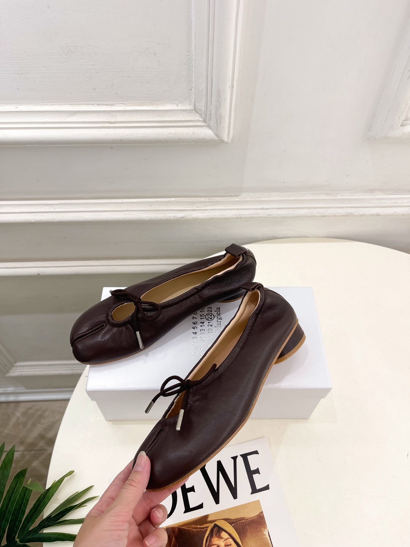 MM6 26s Tabi Ballet Flats Chocolate Lambskin 947491