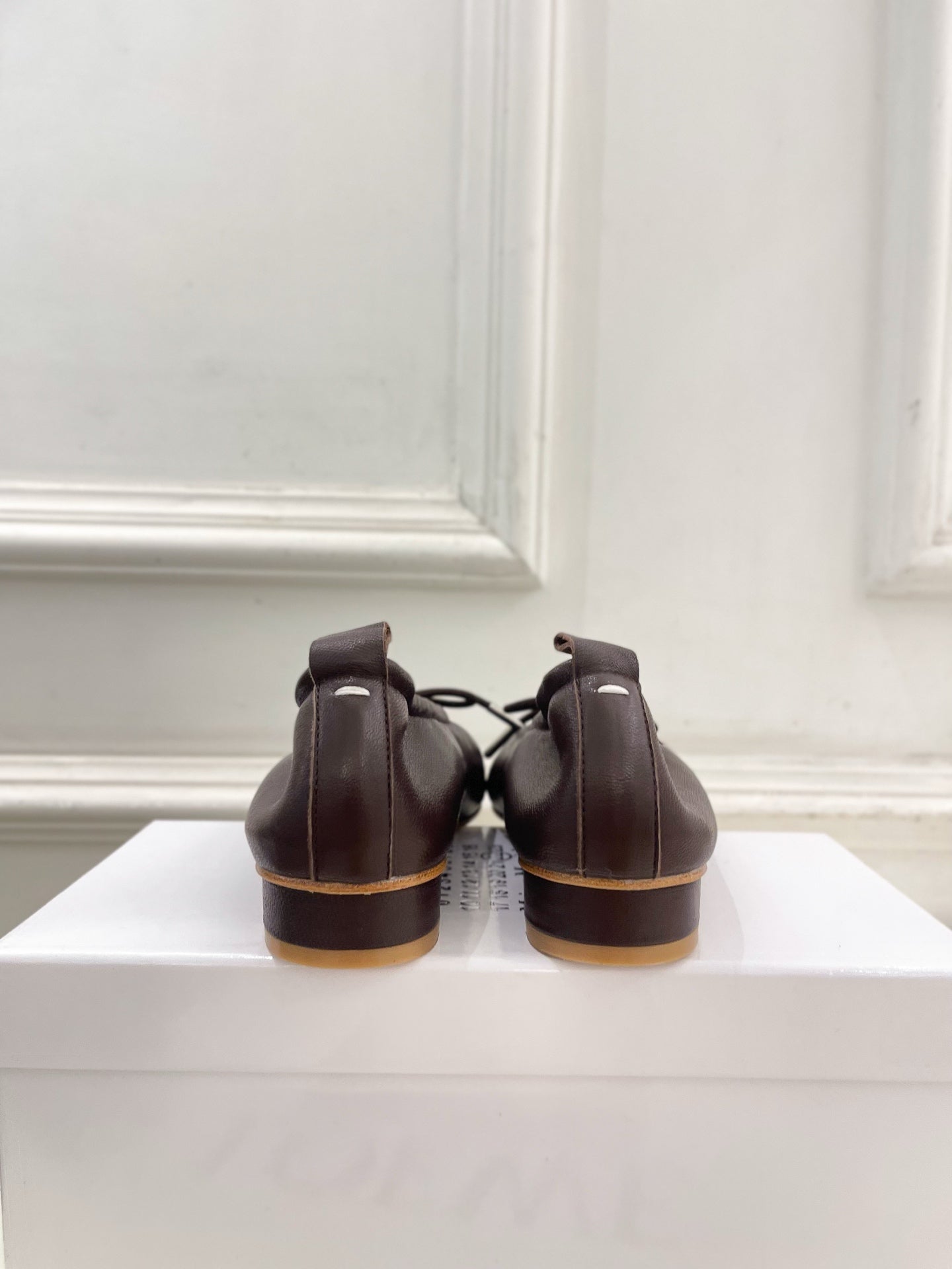 MM6 26s Tabi Ballet Flats Chocolate Lambskin 947491