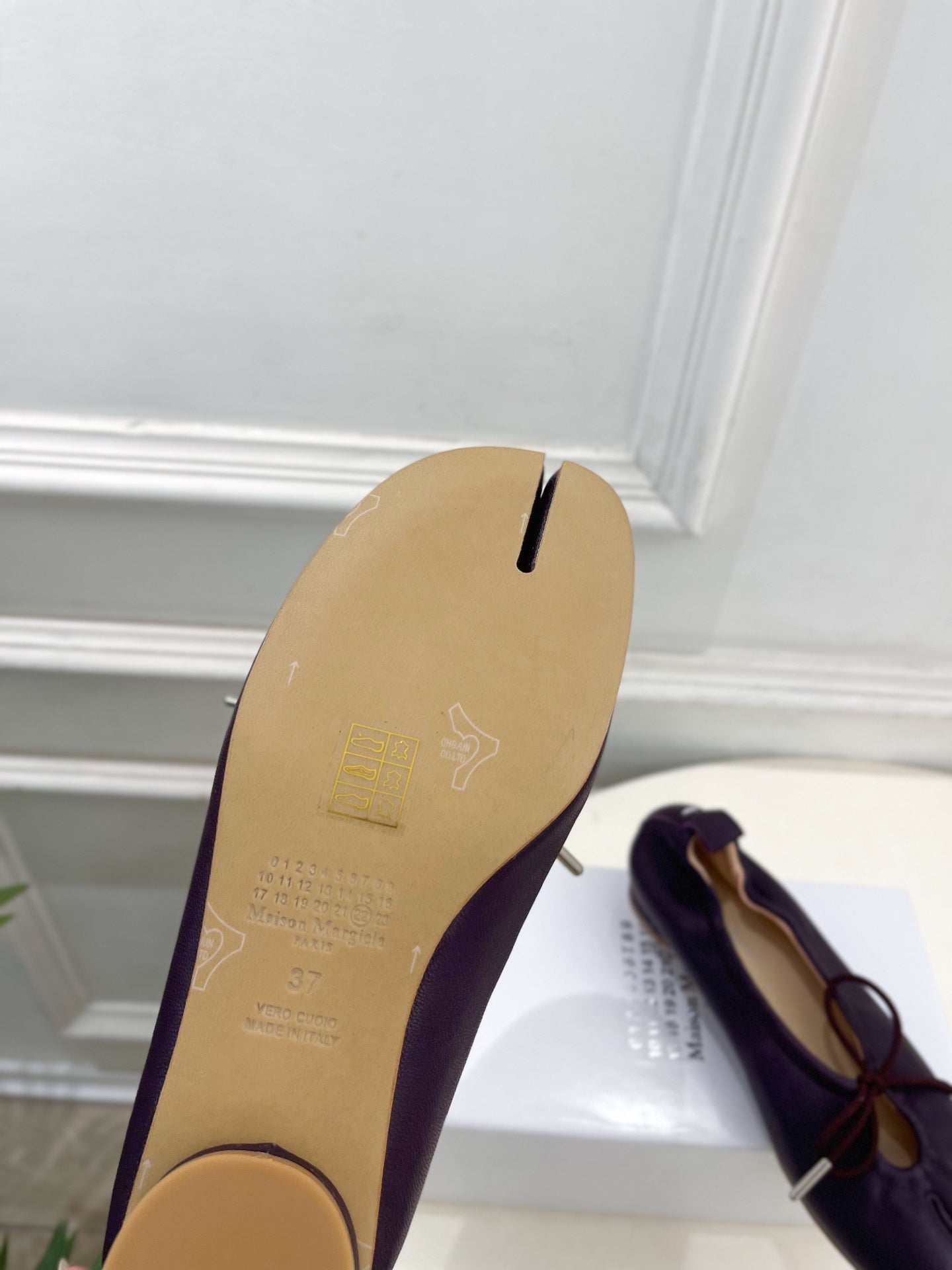 MM6 26s Tabi Ballet Flats Plum Lambskin 947492