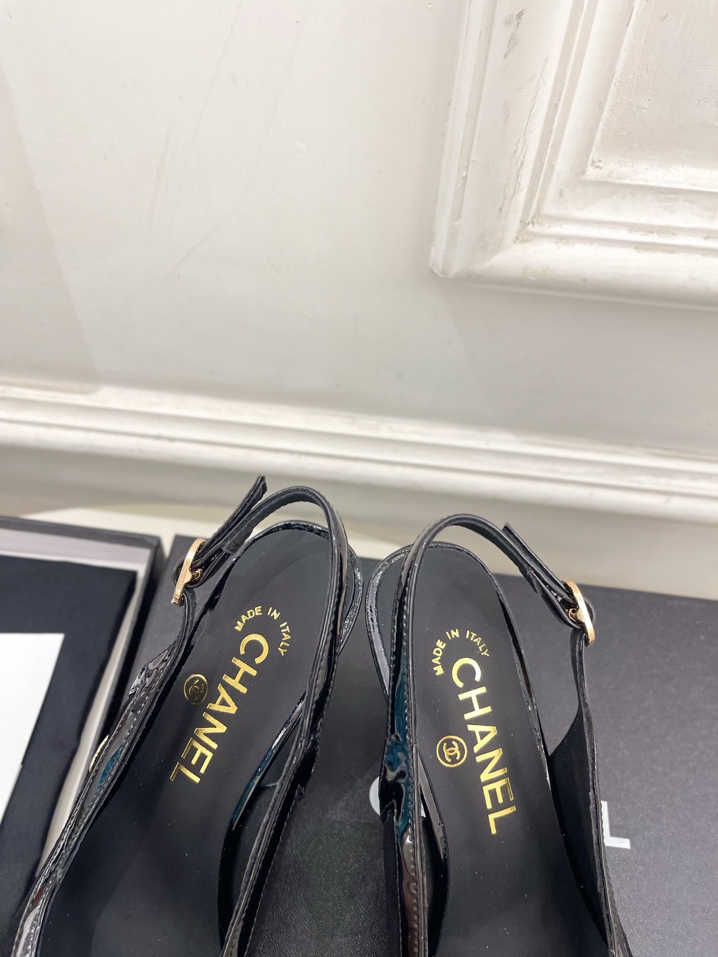 CC 26s Slingbacks Conic Heel 9cm Black Suede Leather 946879