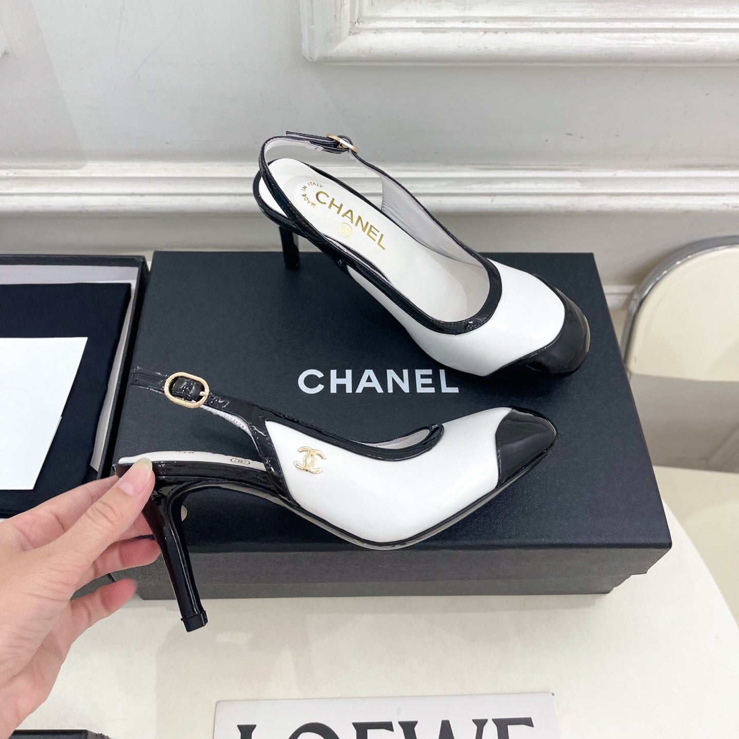 CC 26s Slingbacks Conic Heel 9cm Black White Leather 946882