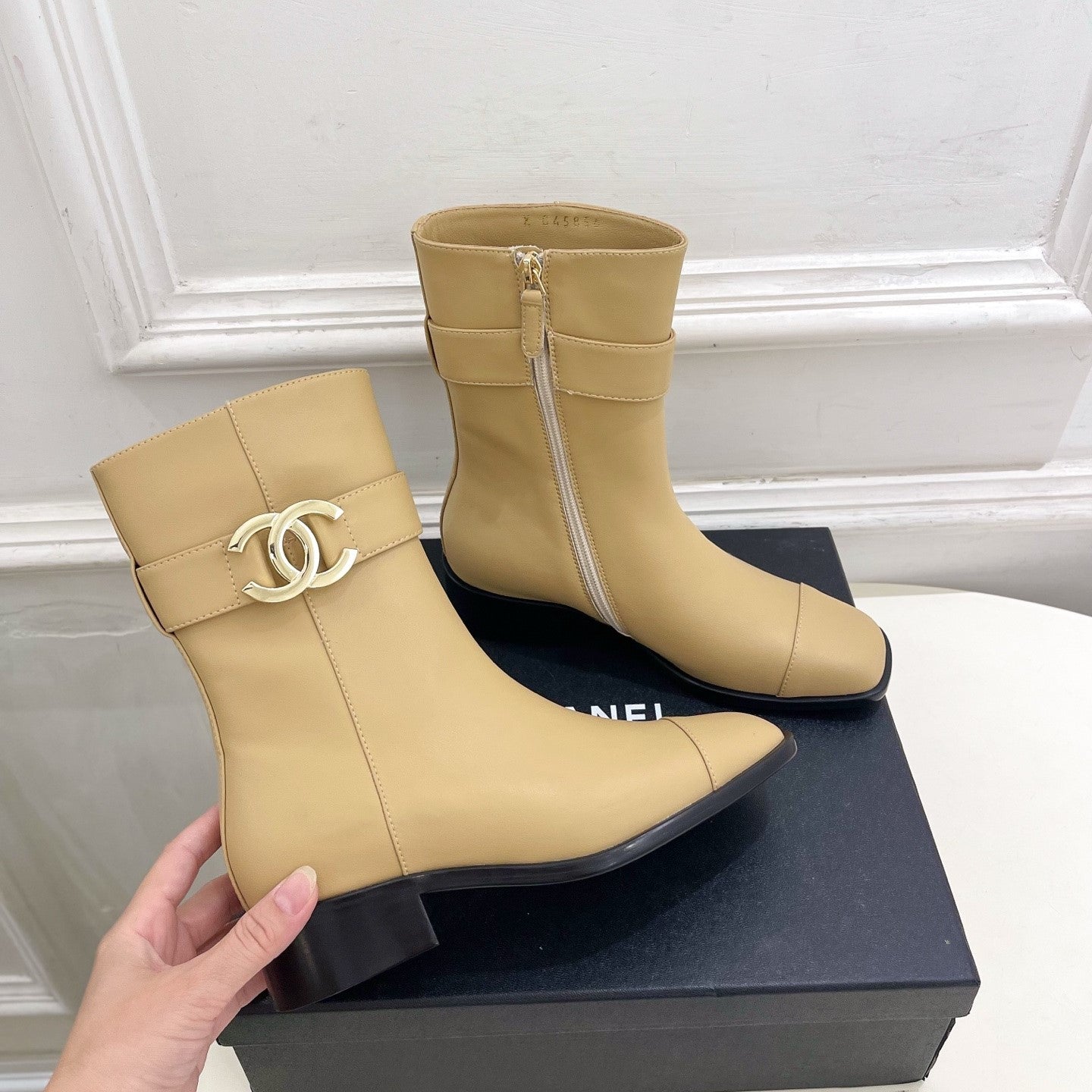 CC 26s Turn-Lock Ankle Boots Beige Lambskin 946902