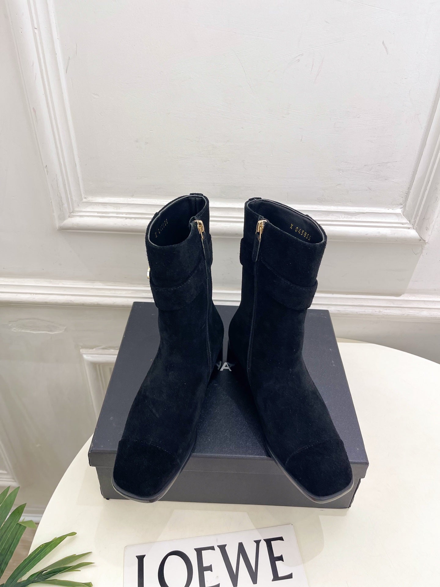 CC 26s Turn-Lock Ankle Boots Black Suede 946906