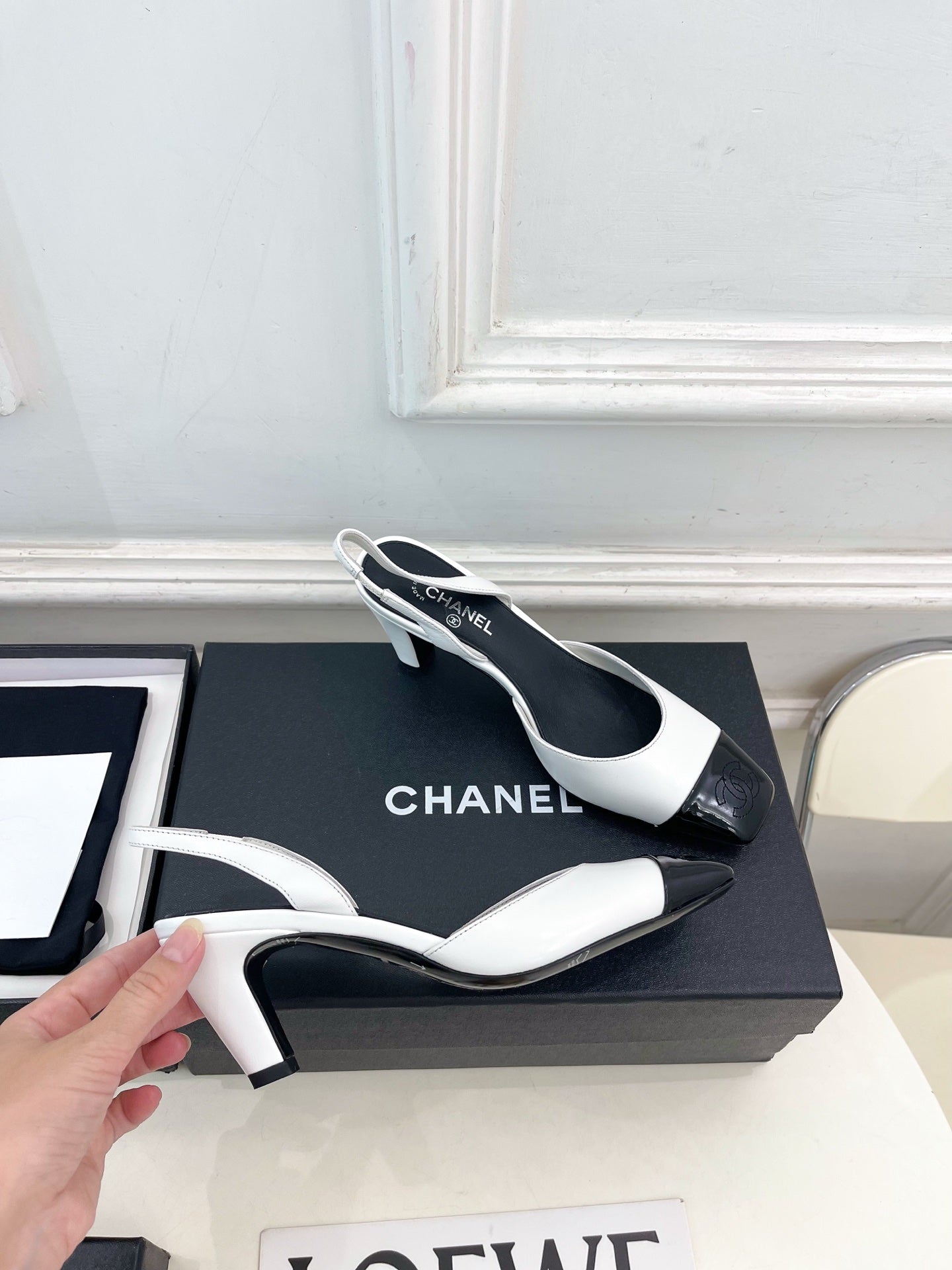 CC 26s Square Toe Slingback 6.5cm Black White Leather 946908