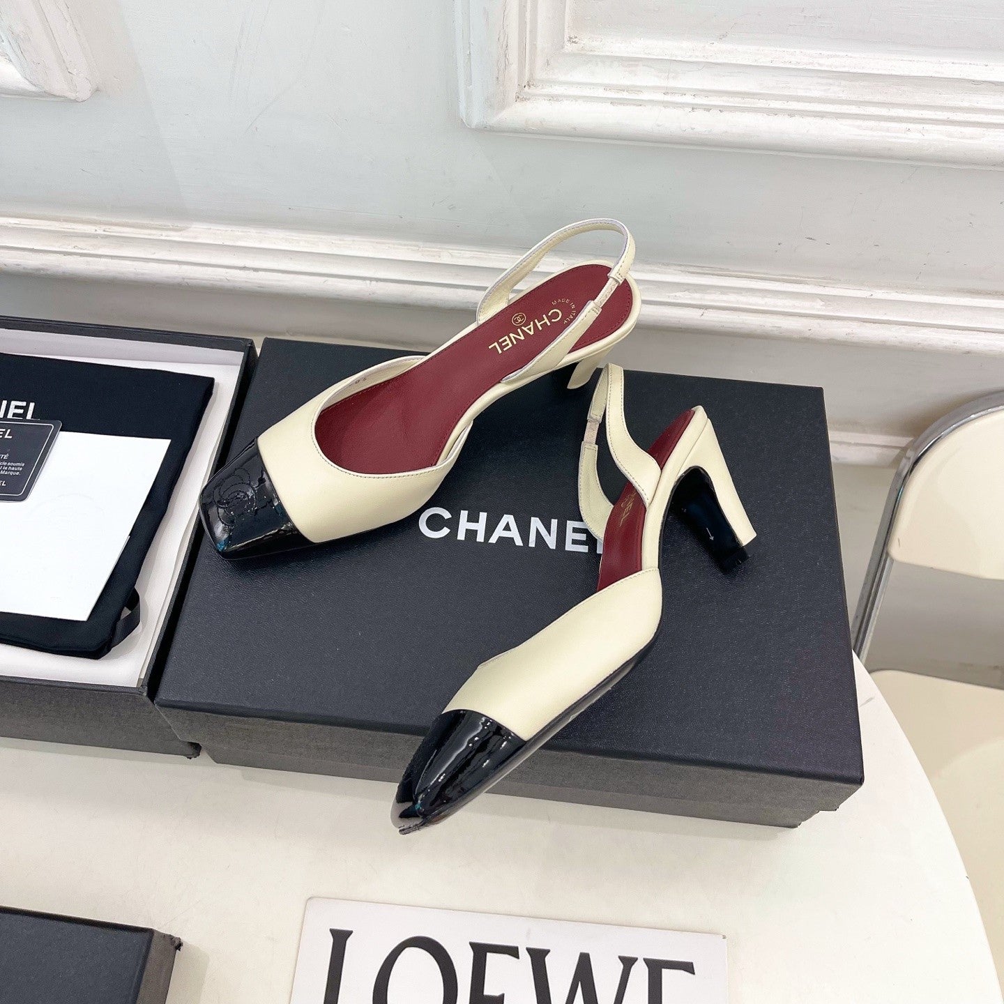 CC 26s Square Toe Slingback 6.5cm Black Cream Leather 946910