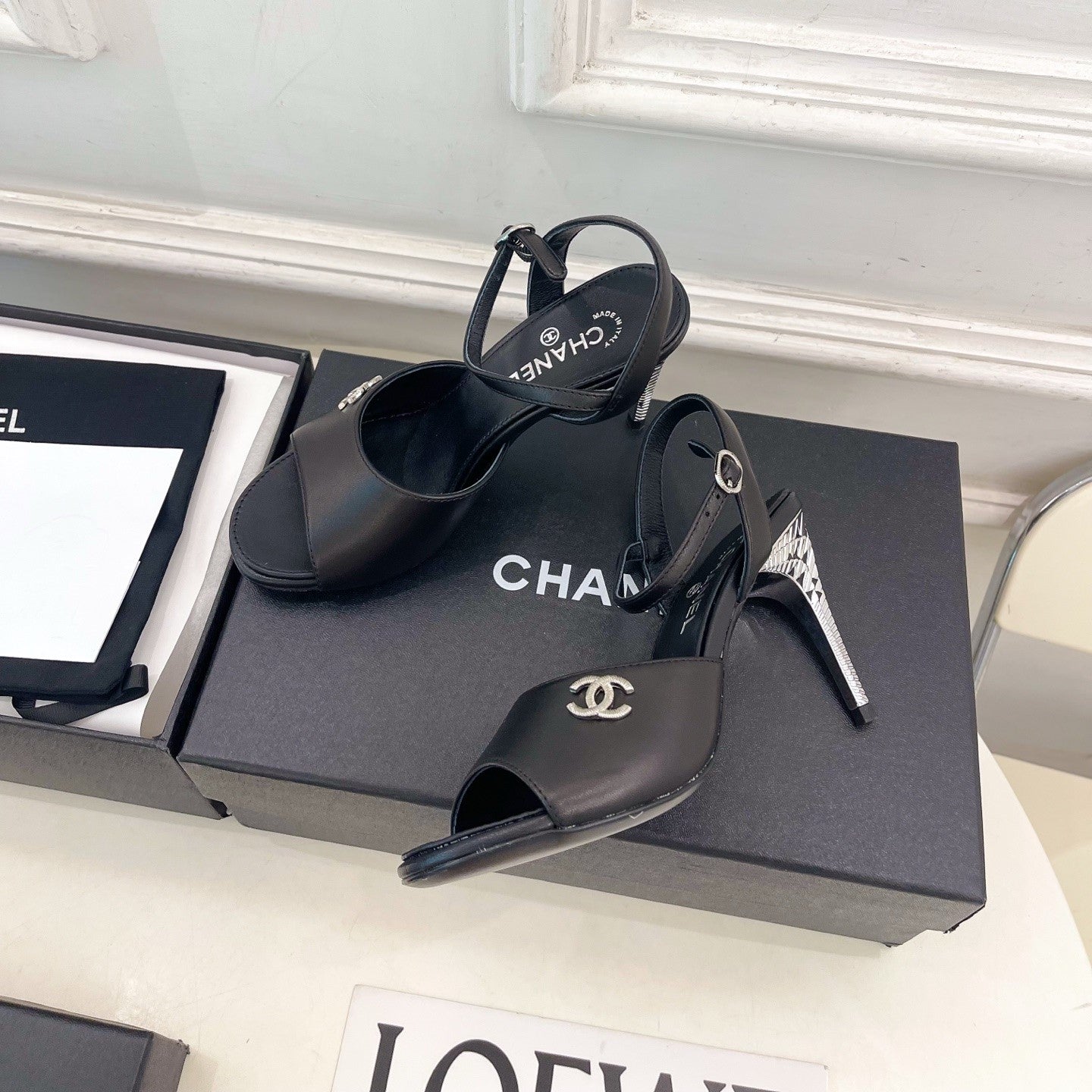 CC 26s Métiers d'Art Mary Jane Sandals 9cm Black Leather 946926