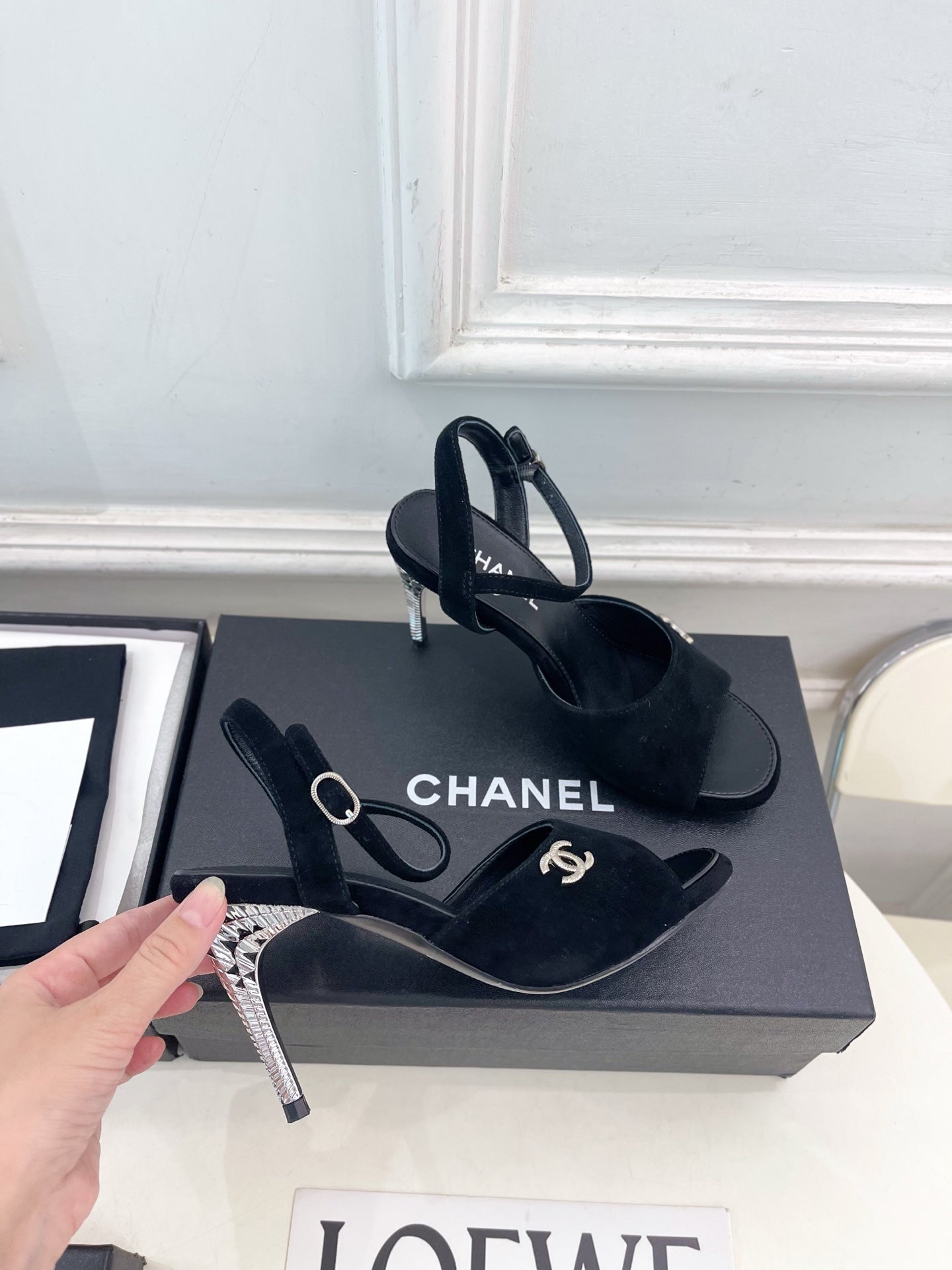 CC 26s Métiers d'Art Mary Jane Sandals 9cm Black Suede 946927