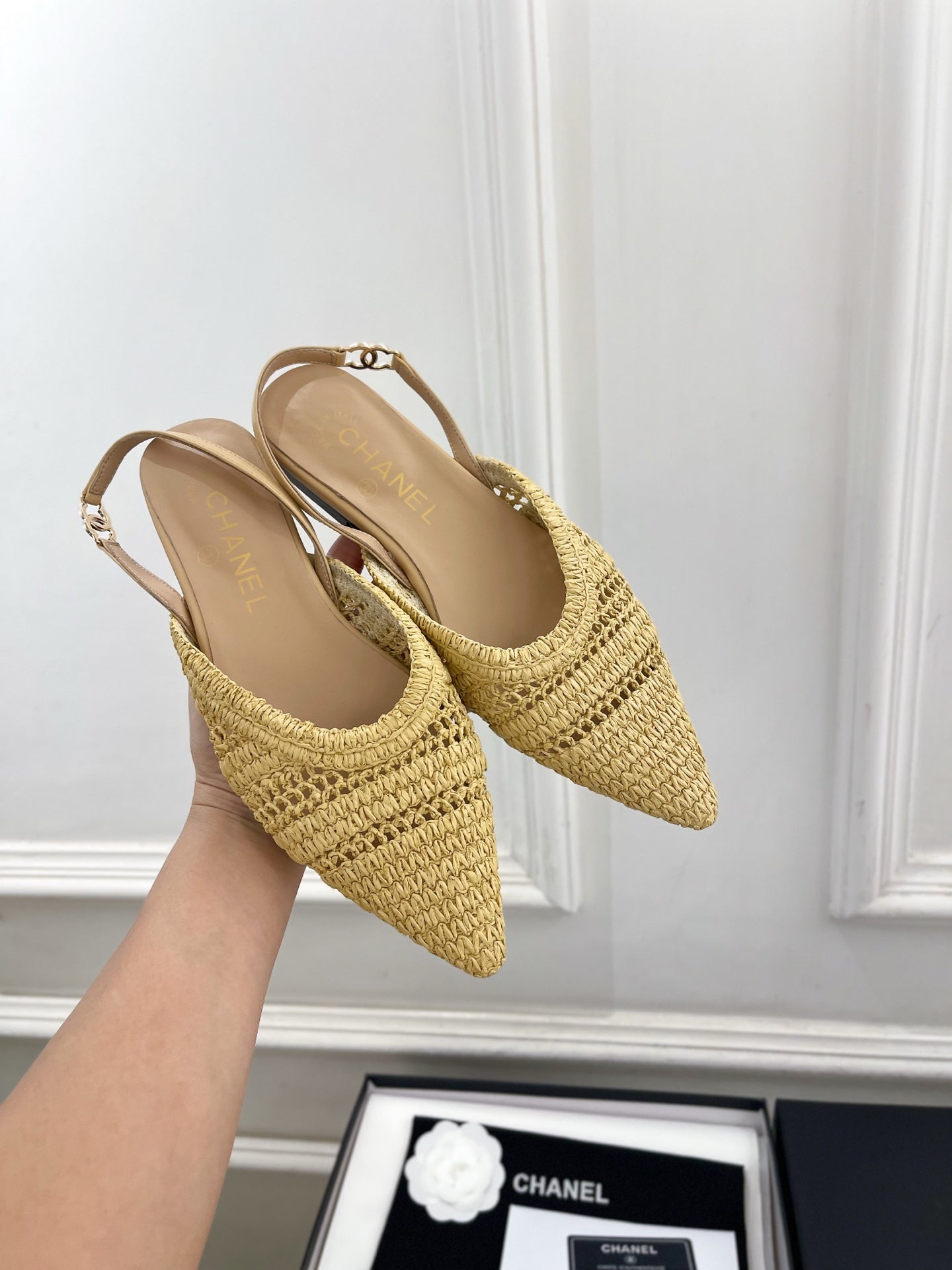 CC 26s Slingback Beige Braided Raffia 946978