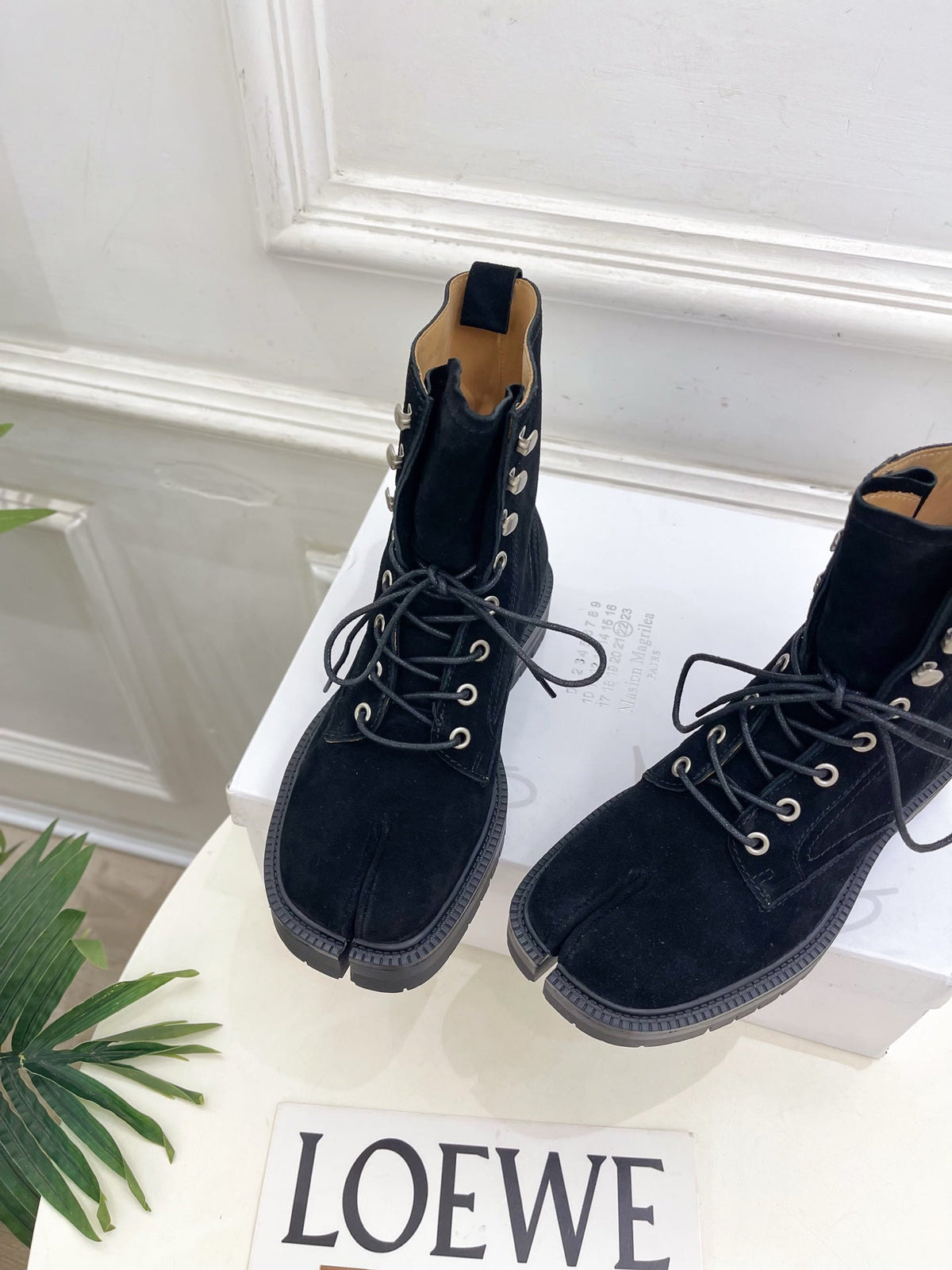 MM Tabi Lace Up Boots Black Suede 112263