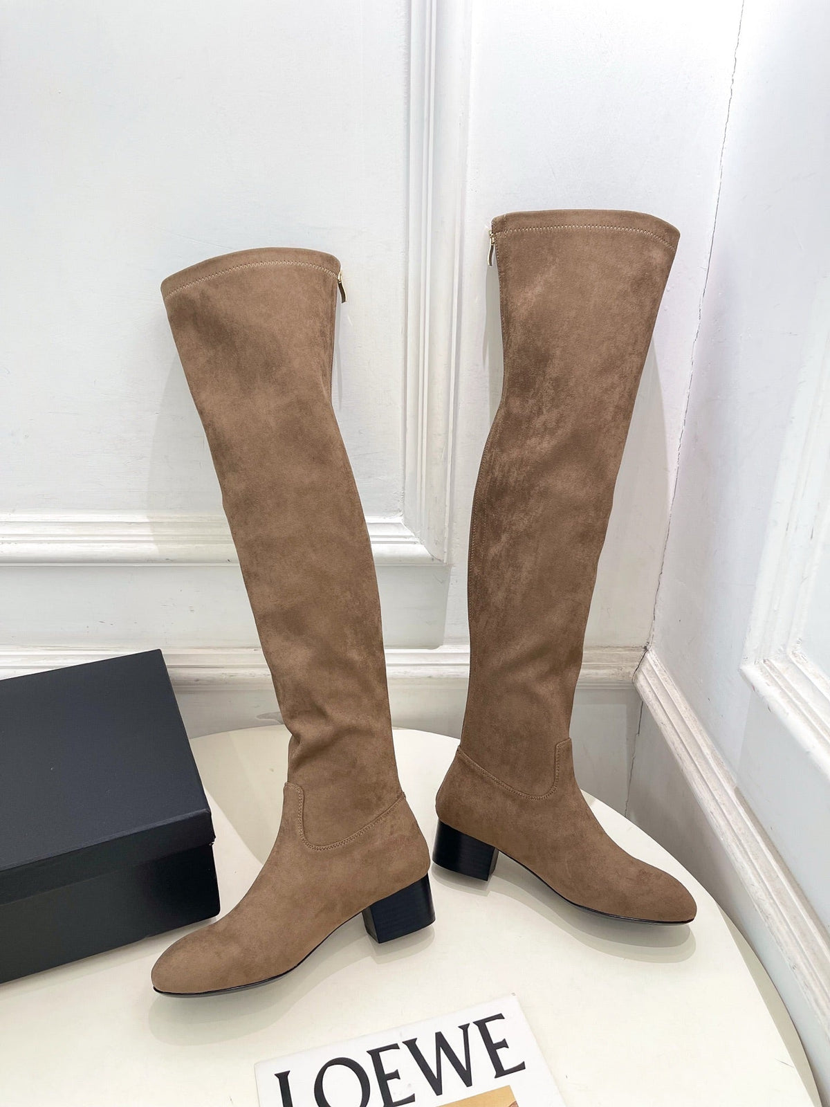 CC 26S Logo Overtheknee Boots 4cm Beige Suede 111845