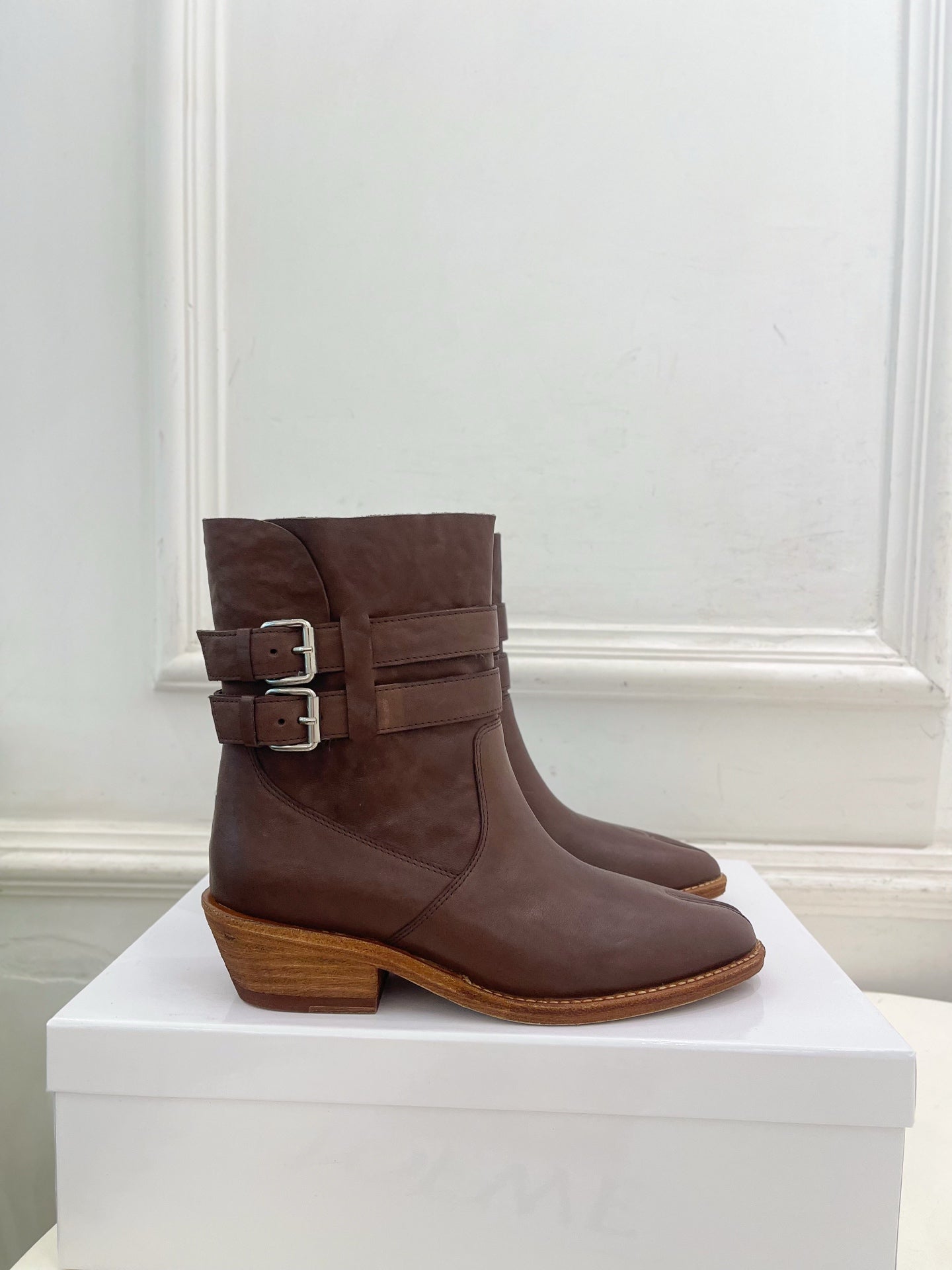 MM Tabi Ankle Boots Dark Brown Smooth Leather 112287