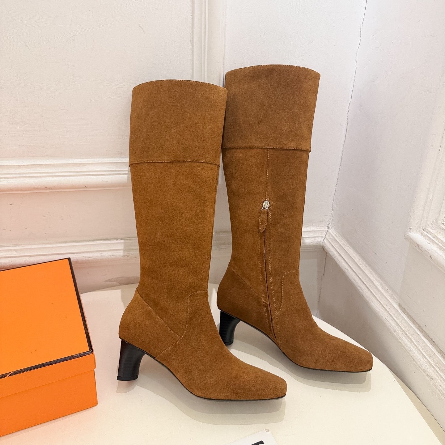 HM 26s Knee High Boots Tan Suede 112131