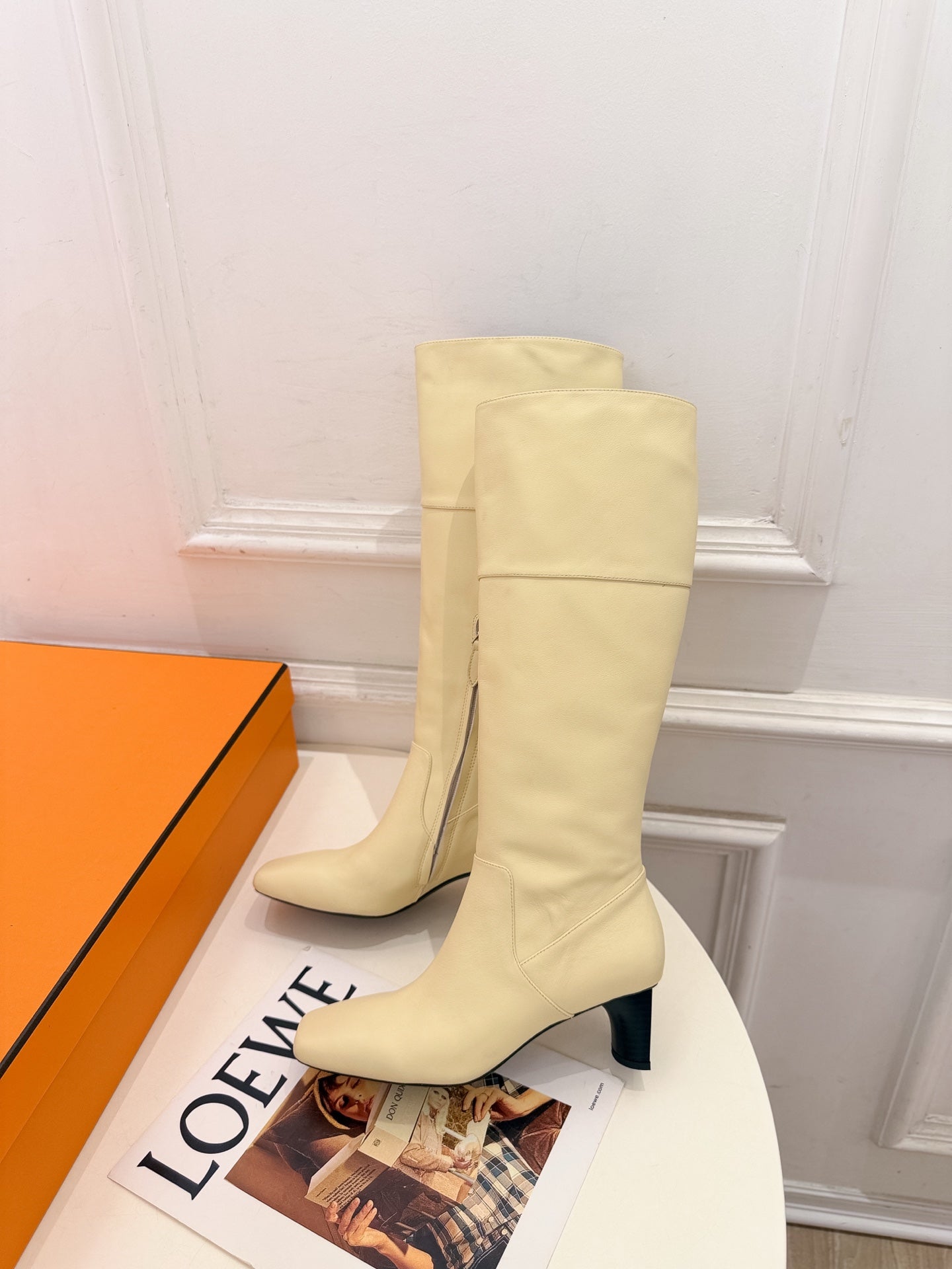 HM 26s Knee High Boots Beige Smooth Leather 112134