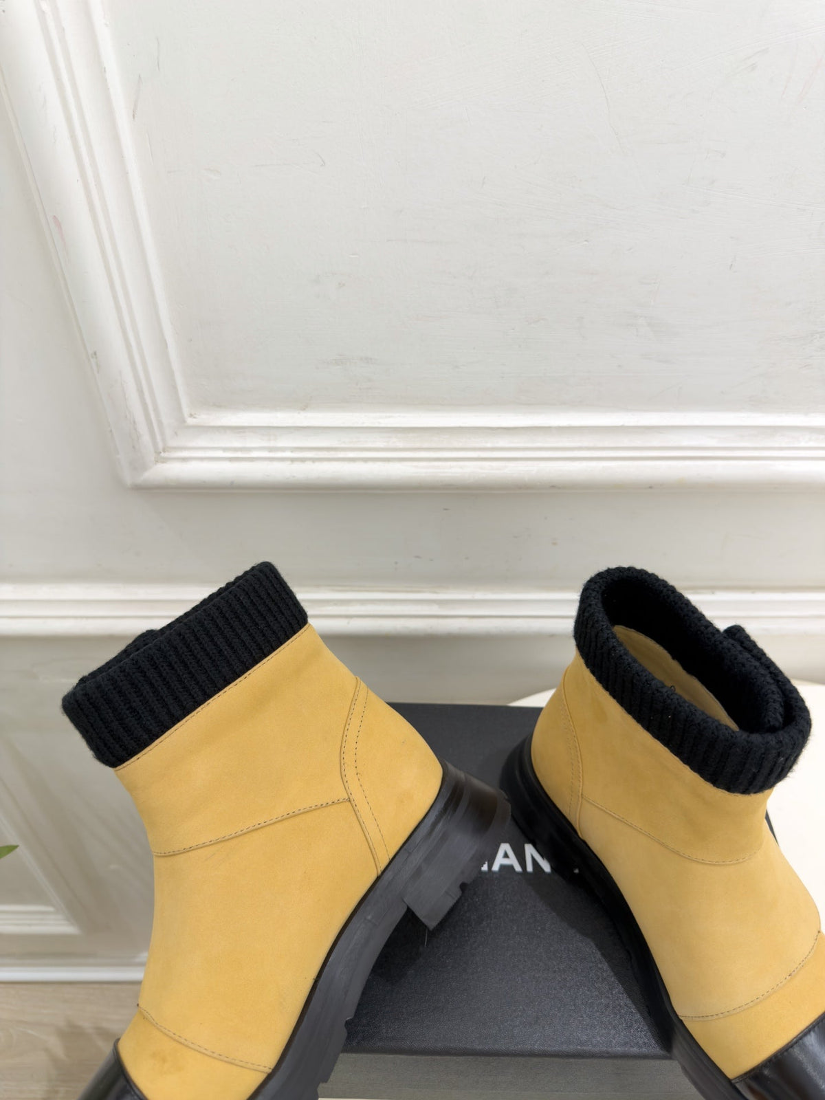 CC 26s Ankle Boots Yellow/Black Suede/Knit 164809