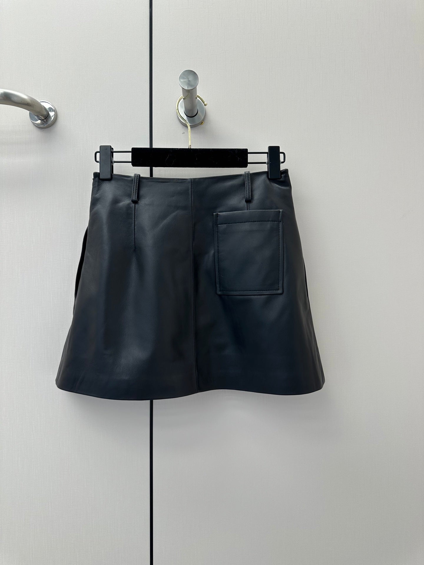 Loewe 26s Pocket Pleated Mini Skirt Black Lambskin 400343