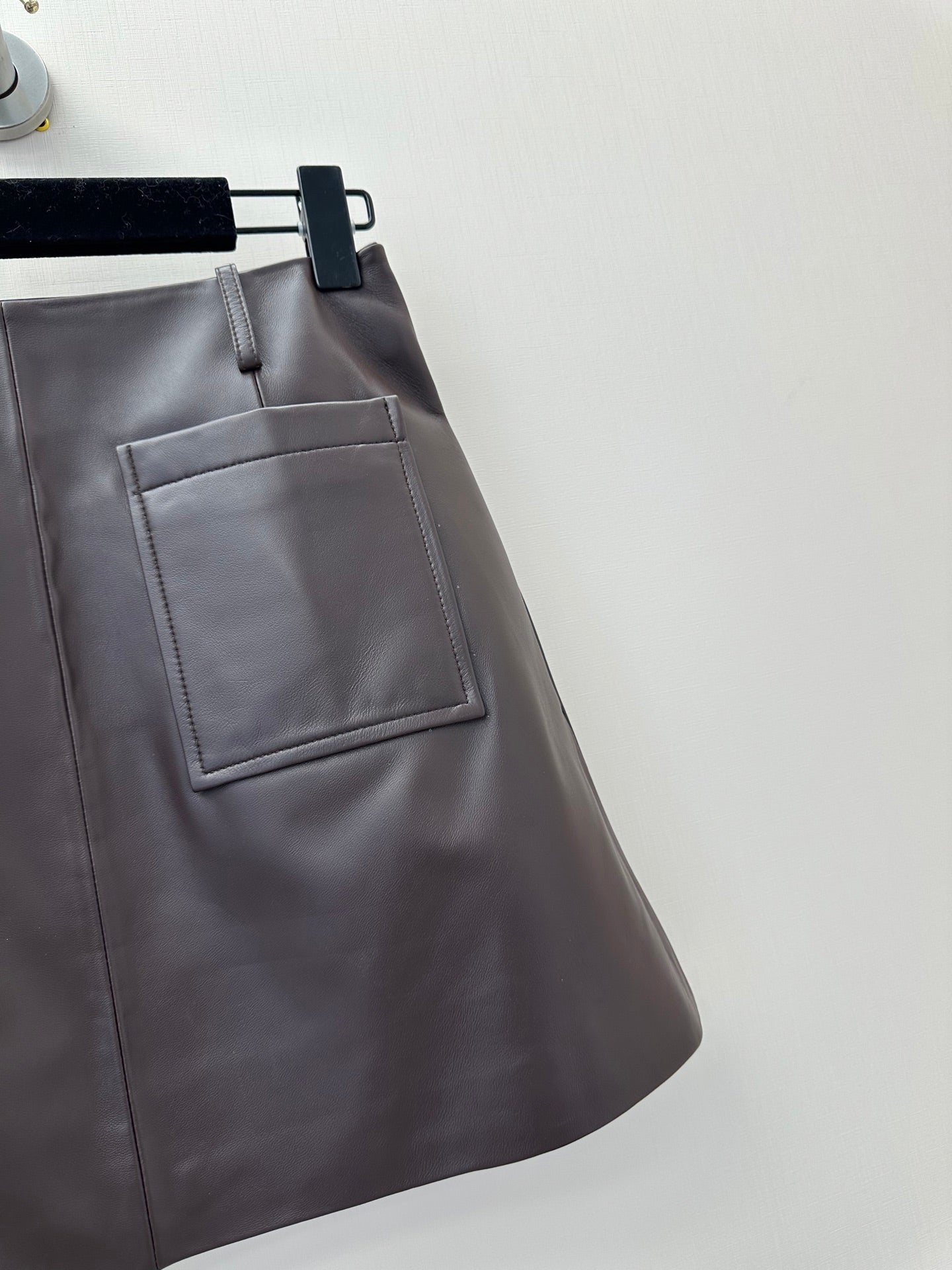Loewe 26s Pocket Pleated Mini Skirt Coffee Lambskin 400342