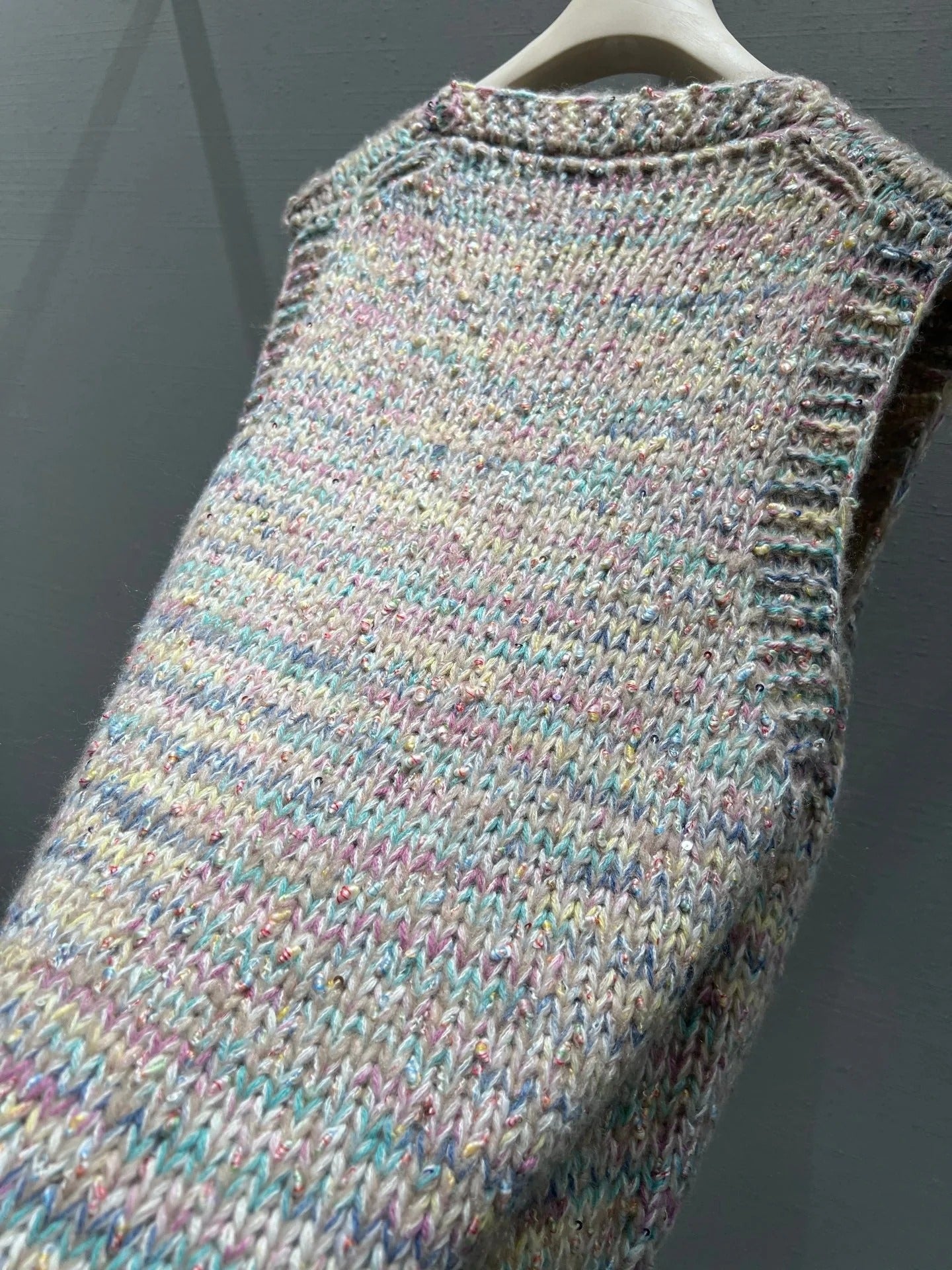 CHANEL 25S WOOL VEST 298