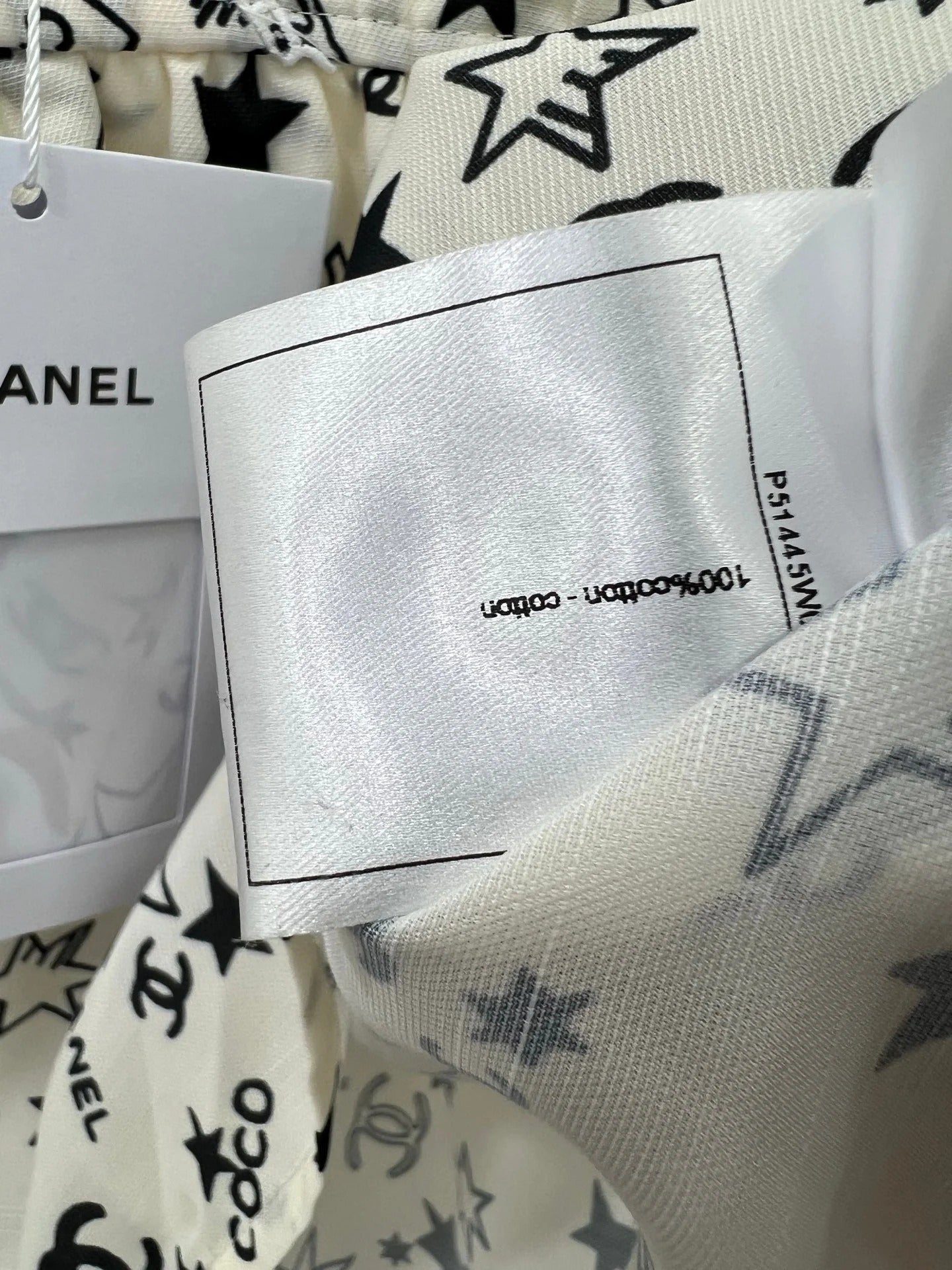 CHANEL SPAGHETTI STRAP TOP 275060