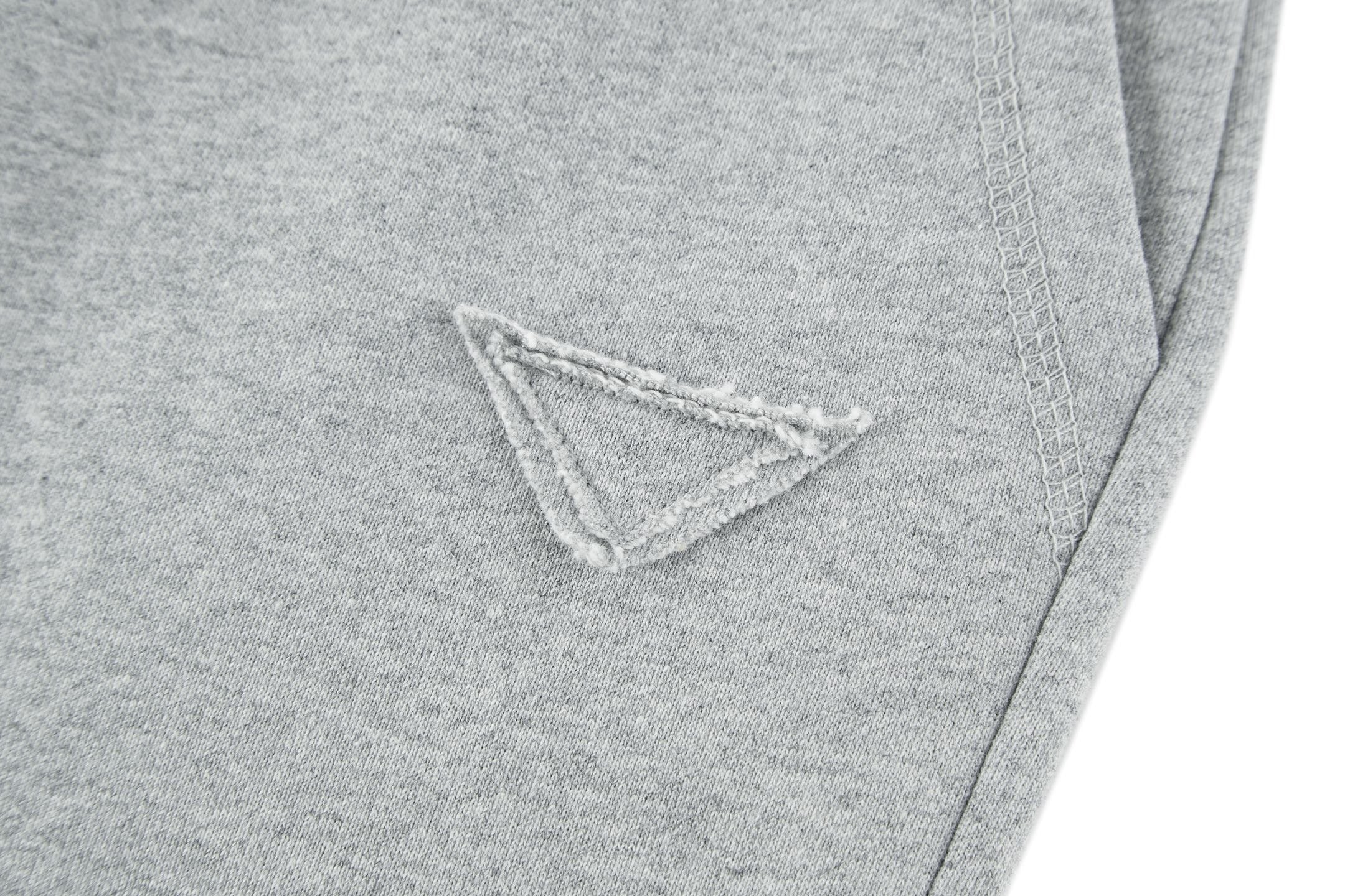 PRADA 25S SWEATPANTS 527